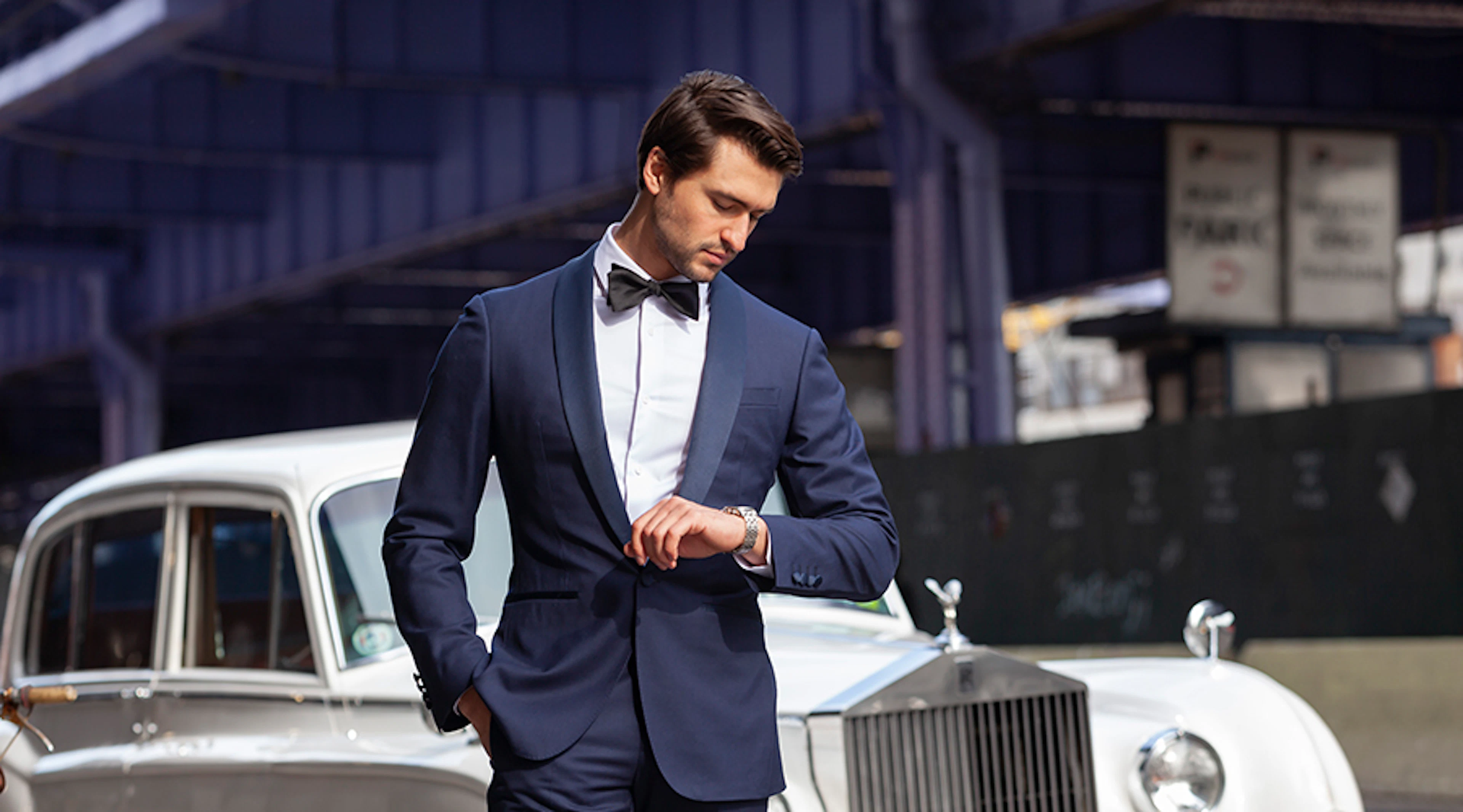 6 Reasons to Consider a Custom Tuxedo for Your Wedding