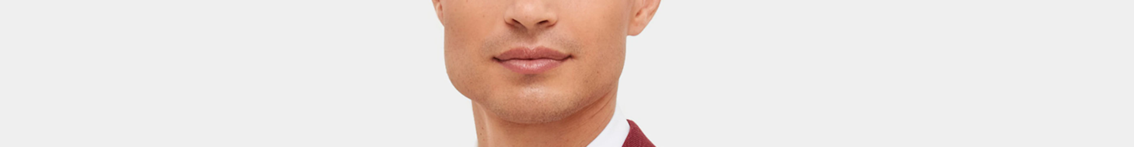 Decoding Lapel Styles: Notch vs. Peak - Making a Statement in Men's Fashion