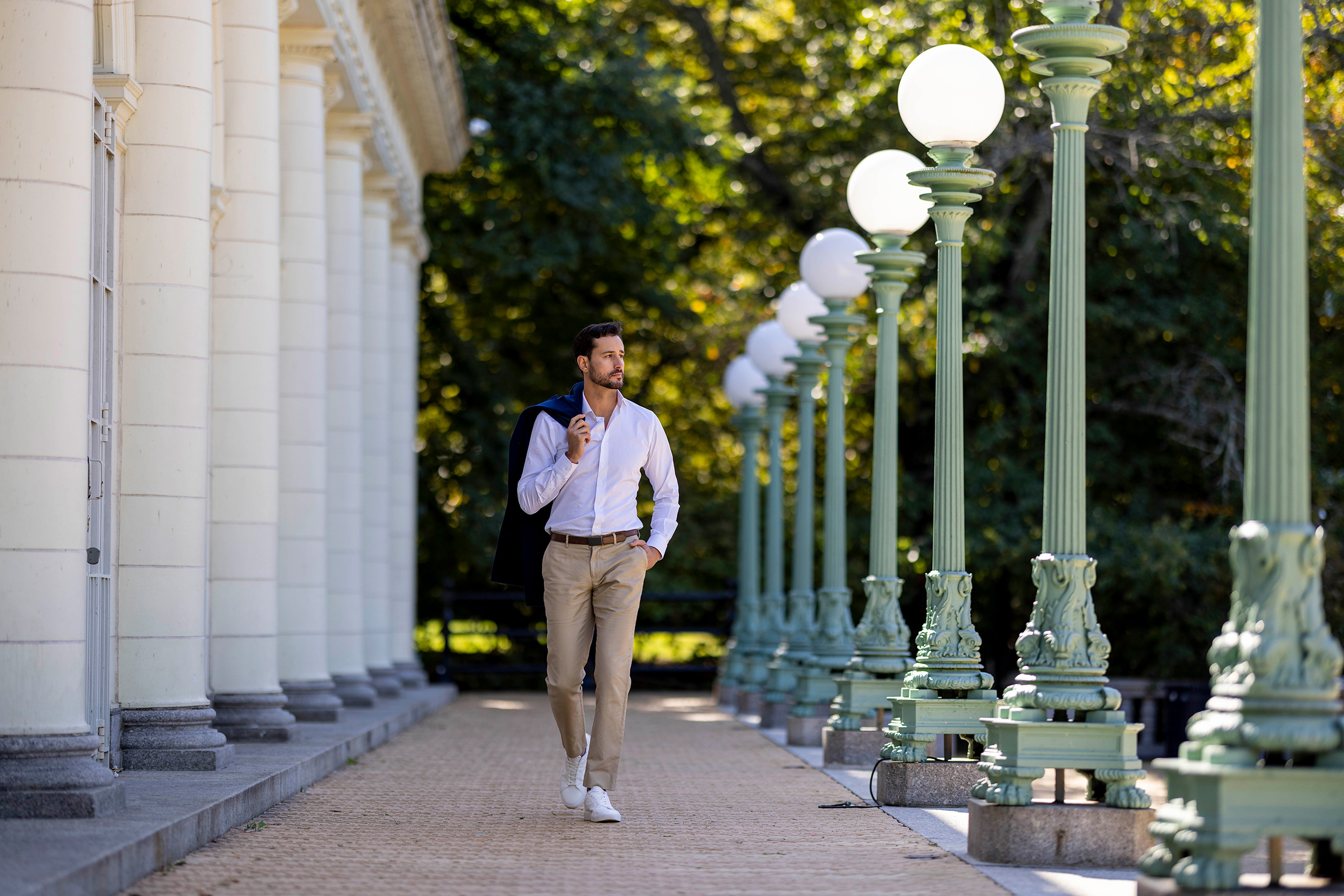 Your Jacket Is Not a Briefcase: Keeping Your Stuff Organized On The Go