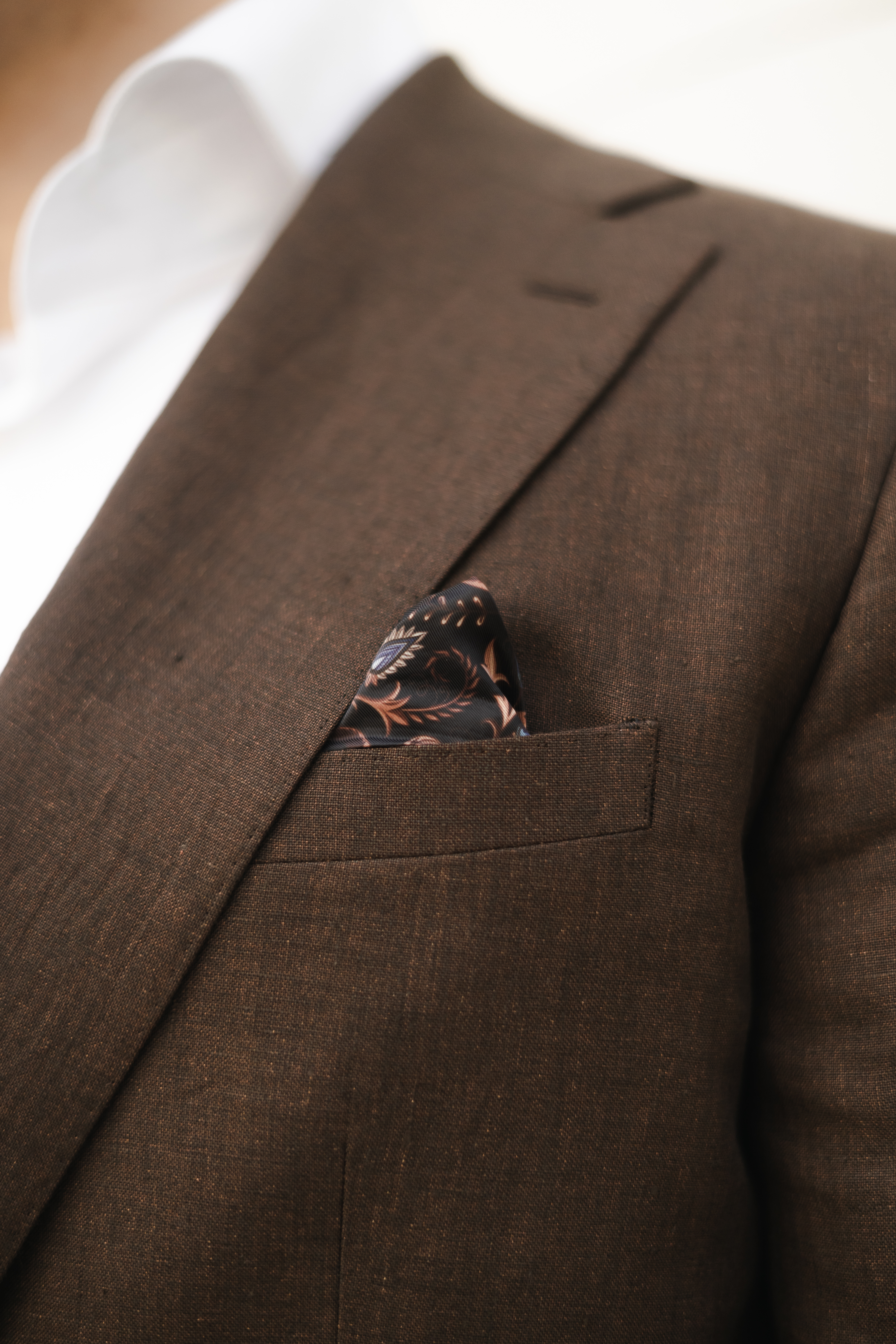 Matching Your Enzo Custom Suit: A Guide to Coordinating Pocket Squares