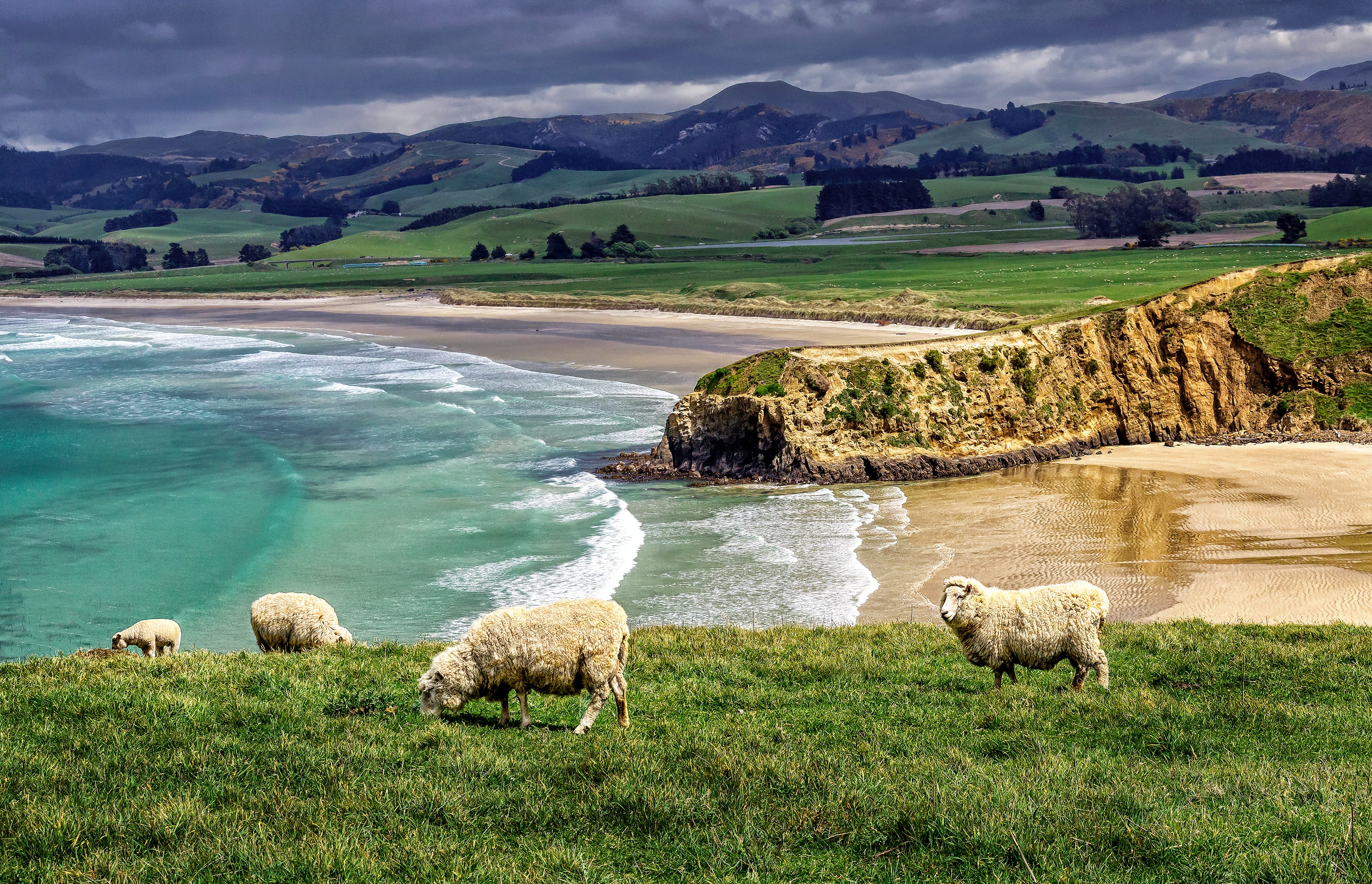 Experience the Ultimate Luxury with a Super 200s Wool Suit