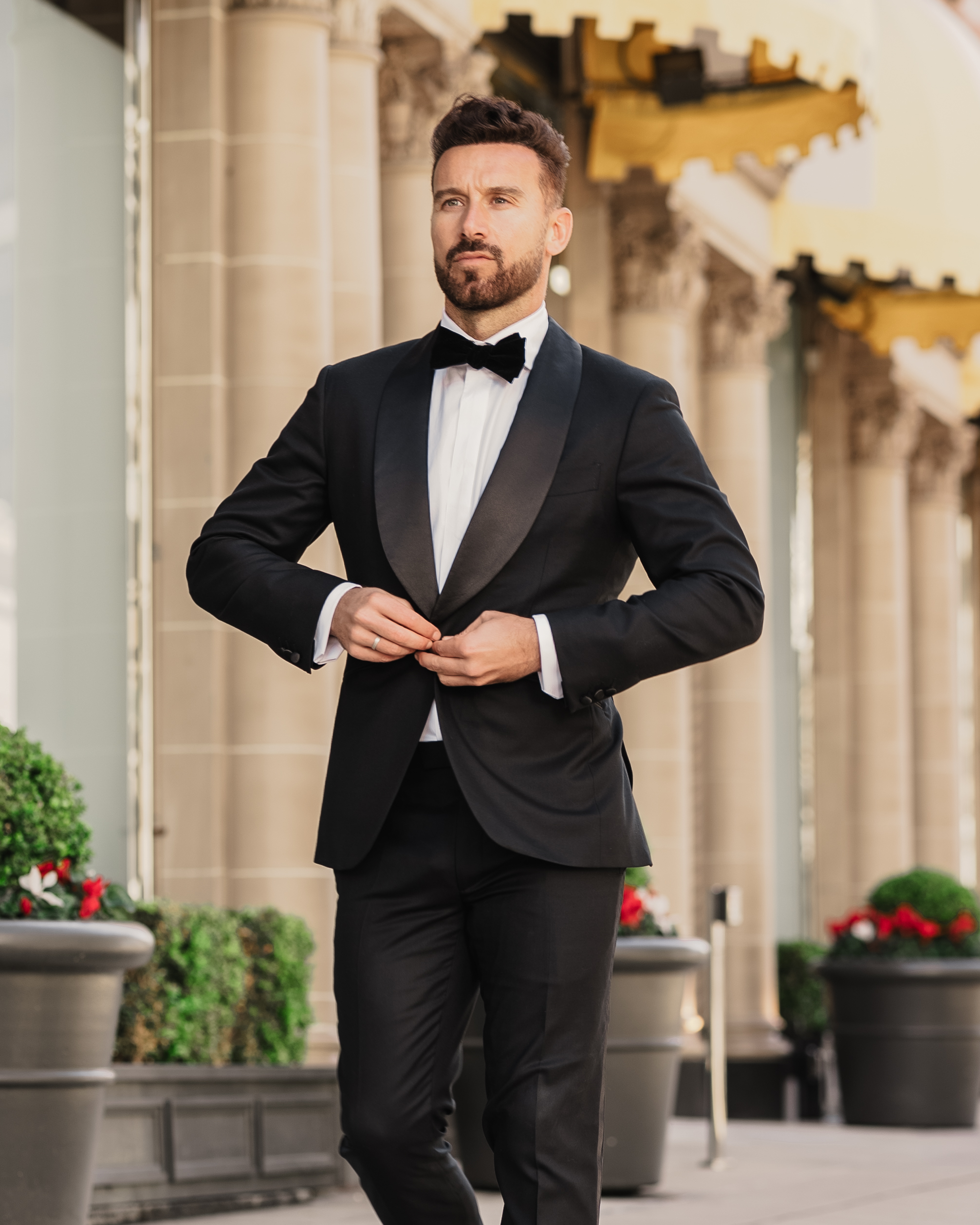 Bow Ties for Men: The Quintessential Accessory of Timeless Elegance