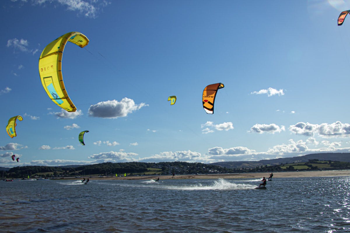 Book now kitesurfing with Edgewatersports 