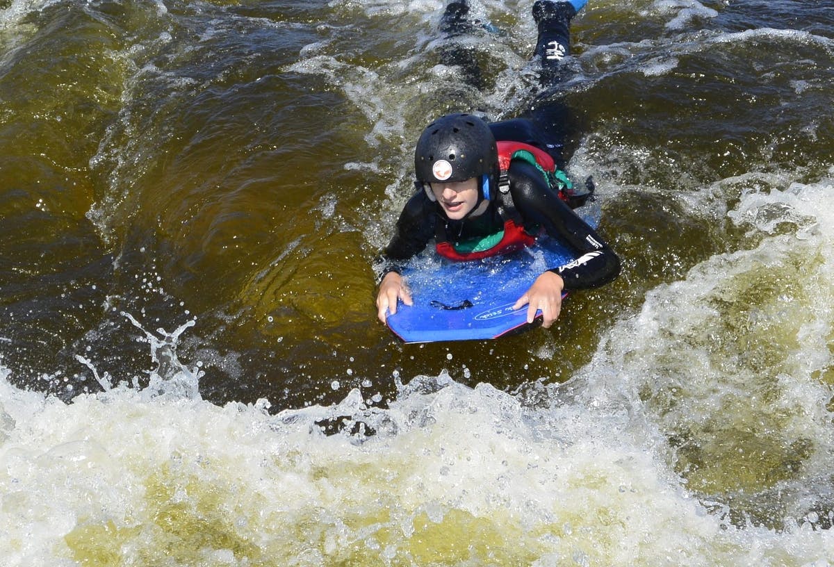 White water rafting in Glasgow