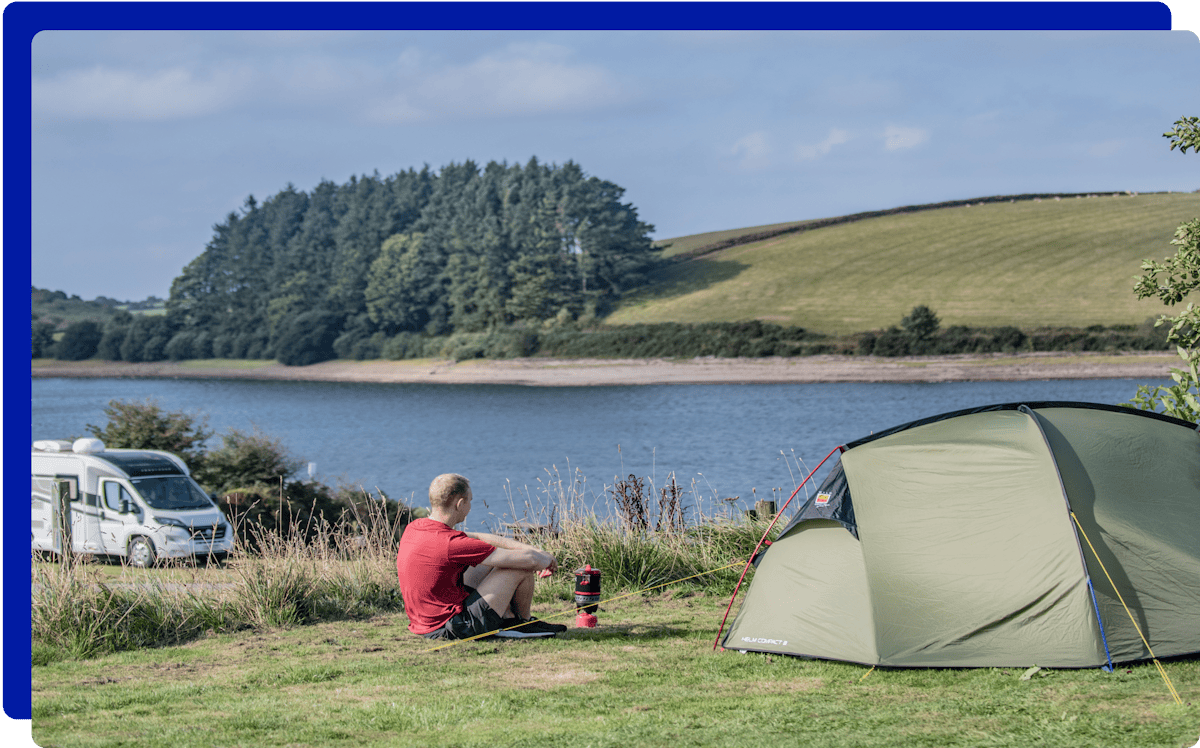 Lakeside camping in Cornwall
