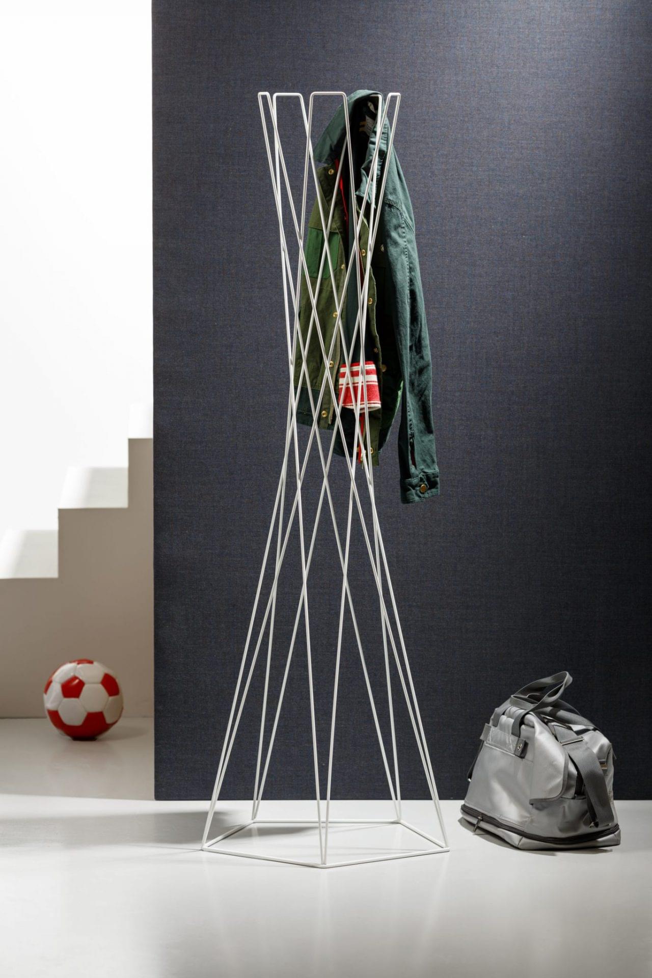 Basket Coat Stand num 3
