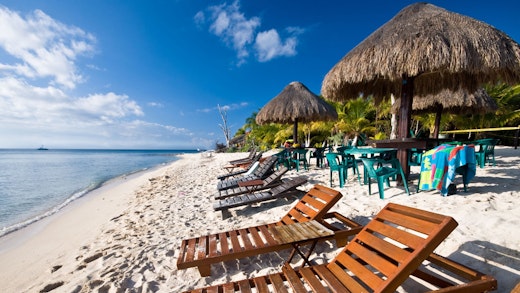 Härlig strand i Cozumel i Mexiko.
