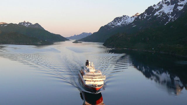 Hurtigrutens MS Nordlys. Foto: Sabrina Liebe/Hurtigruten