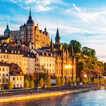 Solnedgång över Mariaberget på Södermalm i Stockholm.