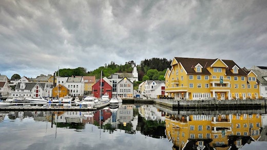 Småbåtshamn i Florø i Norge.