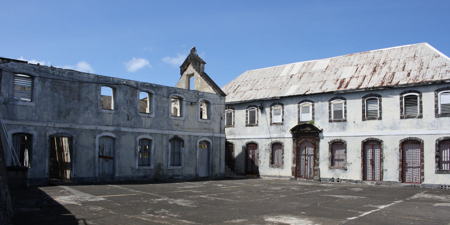 Innergården vid Fort George på Grenada.