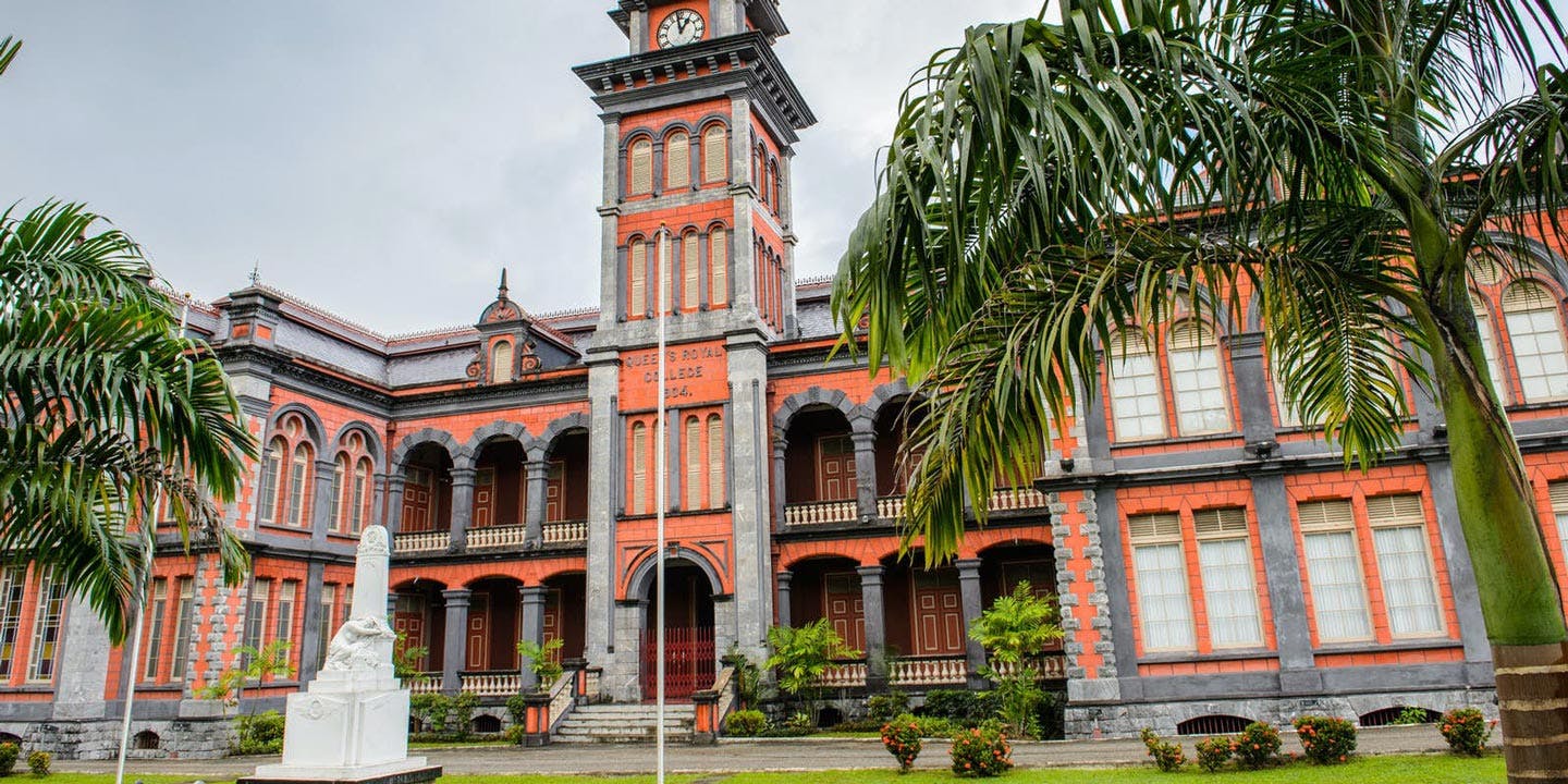 Queen's Royal College i Port of Spain på Trinidad.