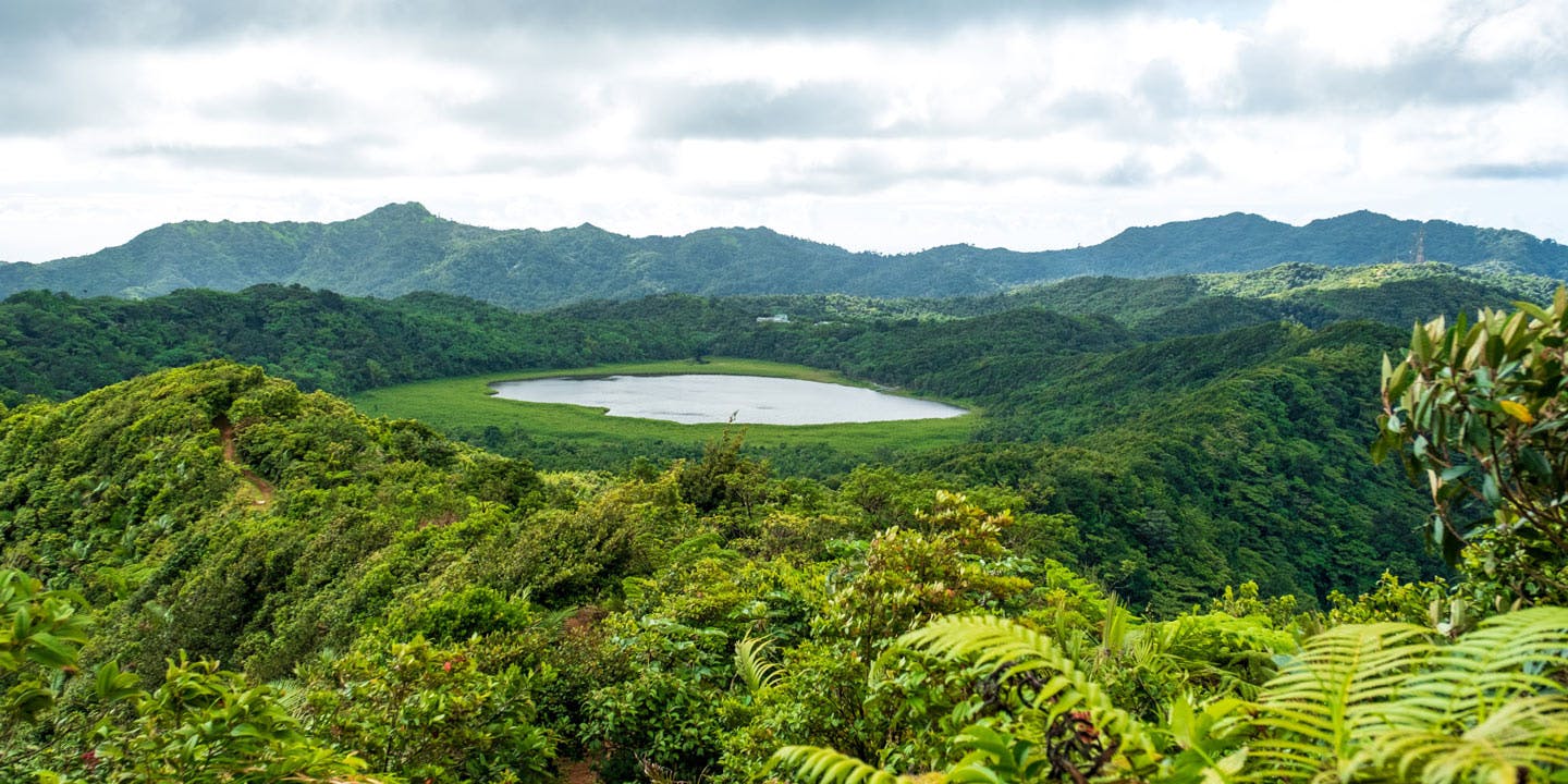 Sjön Grand Etang på Grenada.