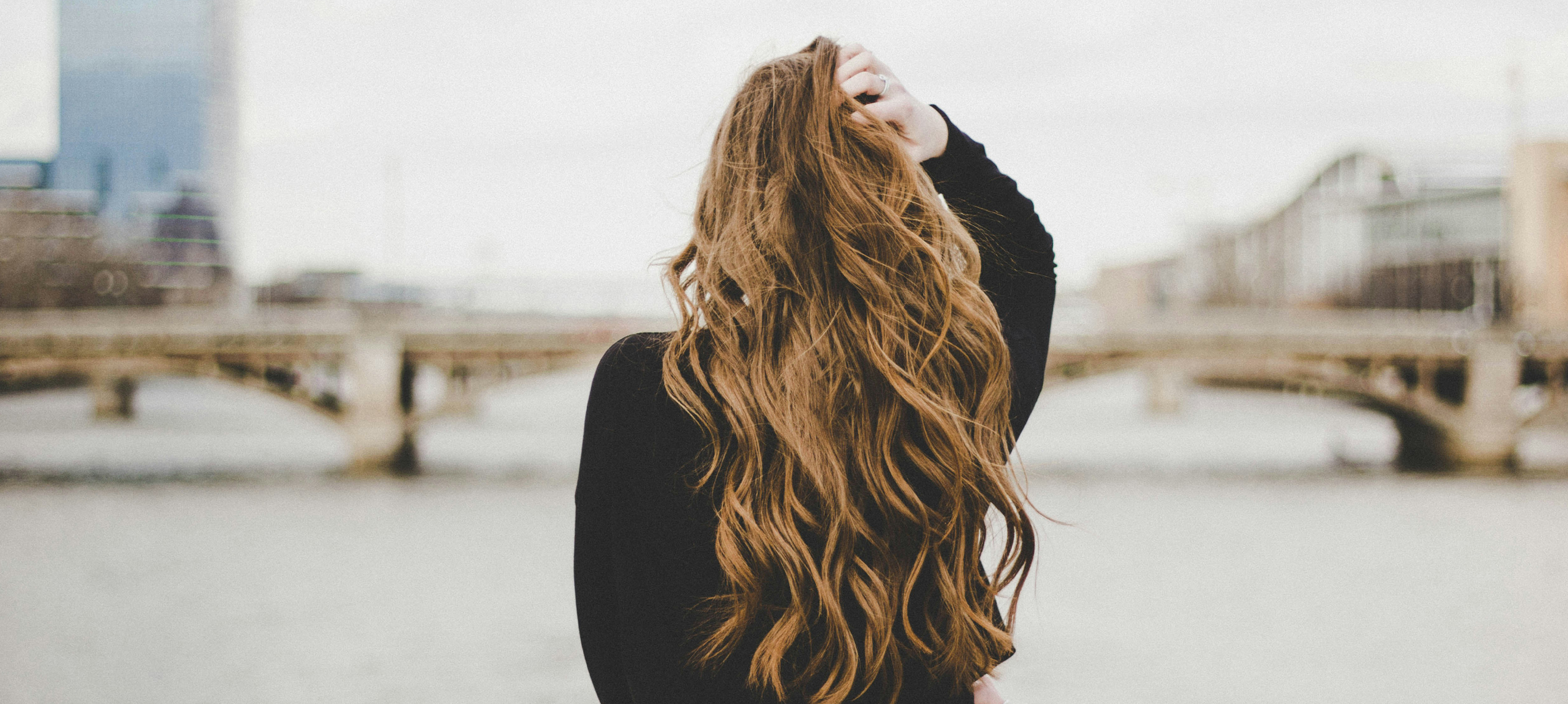 lNQuvxEdbNO8DM_ArticleKeyword_ArticleHero_GrowLongerStrongerHair_v1.jpg?auto=format,compress&rect=0,251,2301,1033&w=1140&h=512