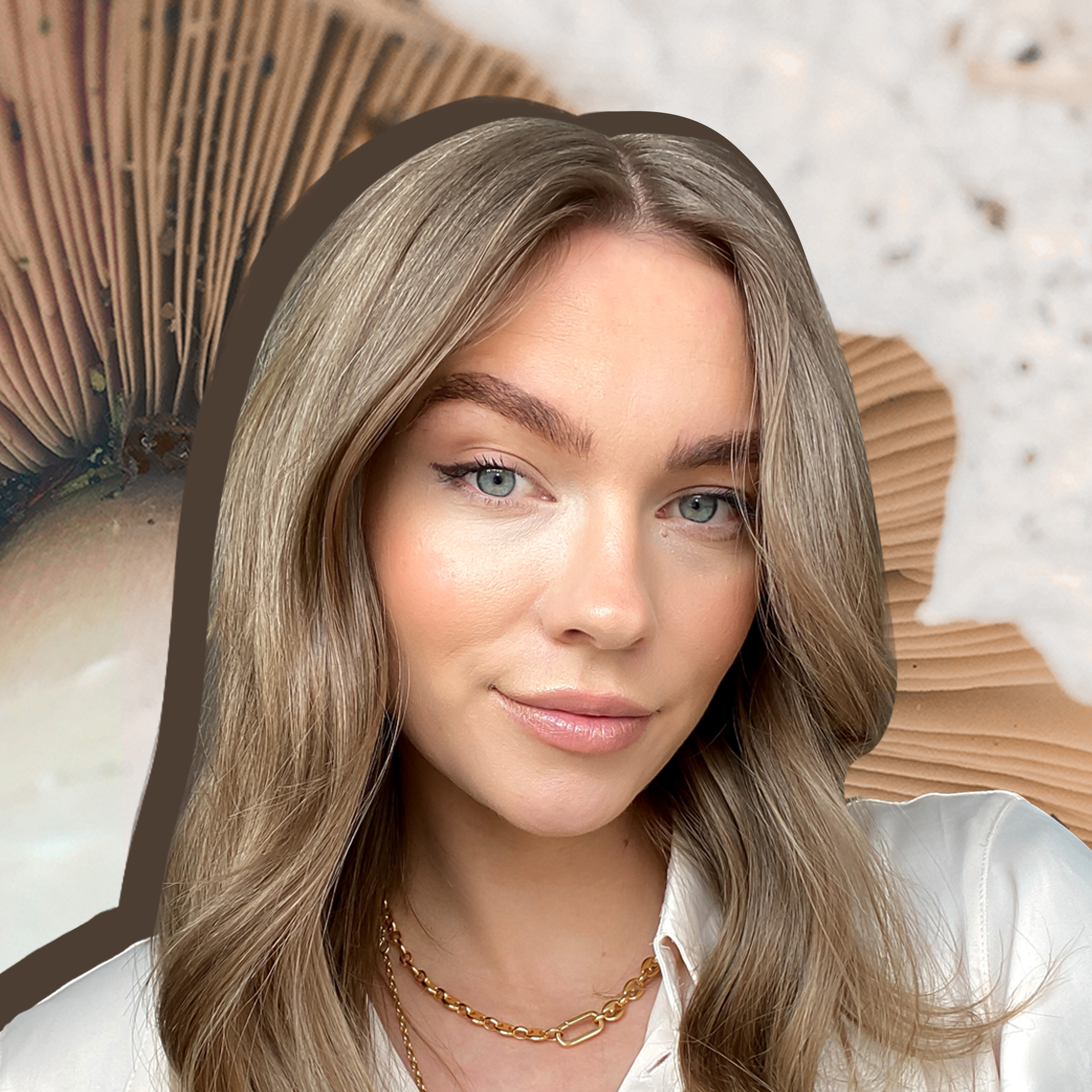 A woman with Mushroom Brown hair color. 