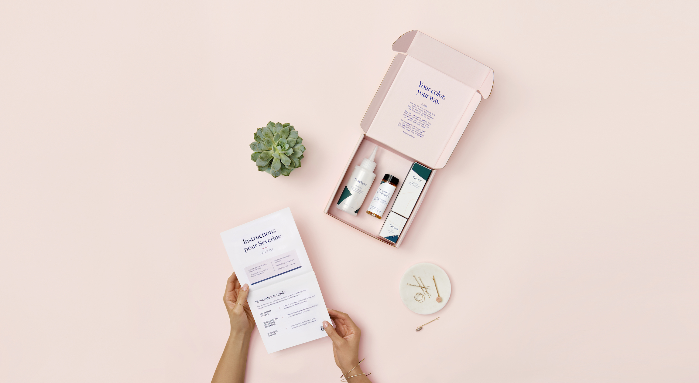 HERO+eSalon-Rebrand_Shot-31_018_V3_Pink_French.jpg?auto=compress,format&rect=0,168,3420,1536&w=1140&h=512