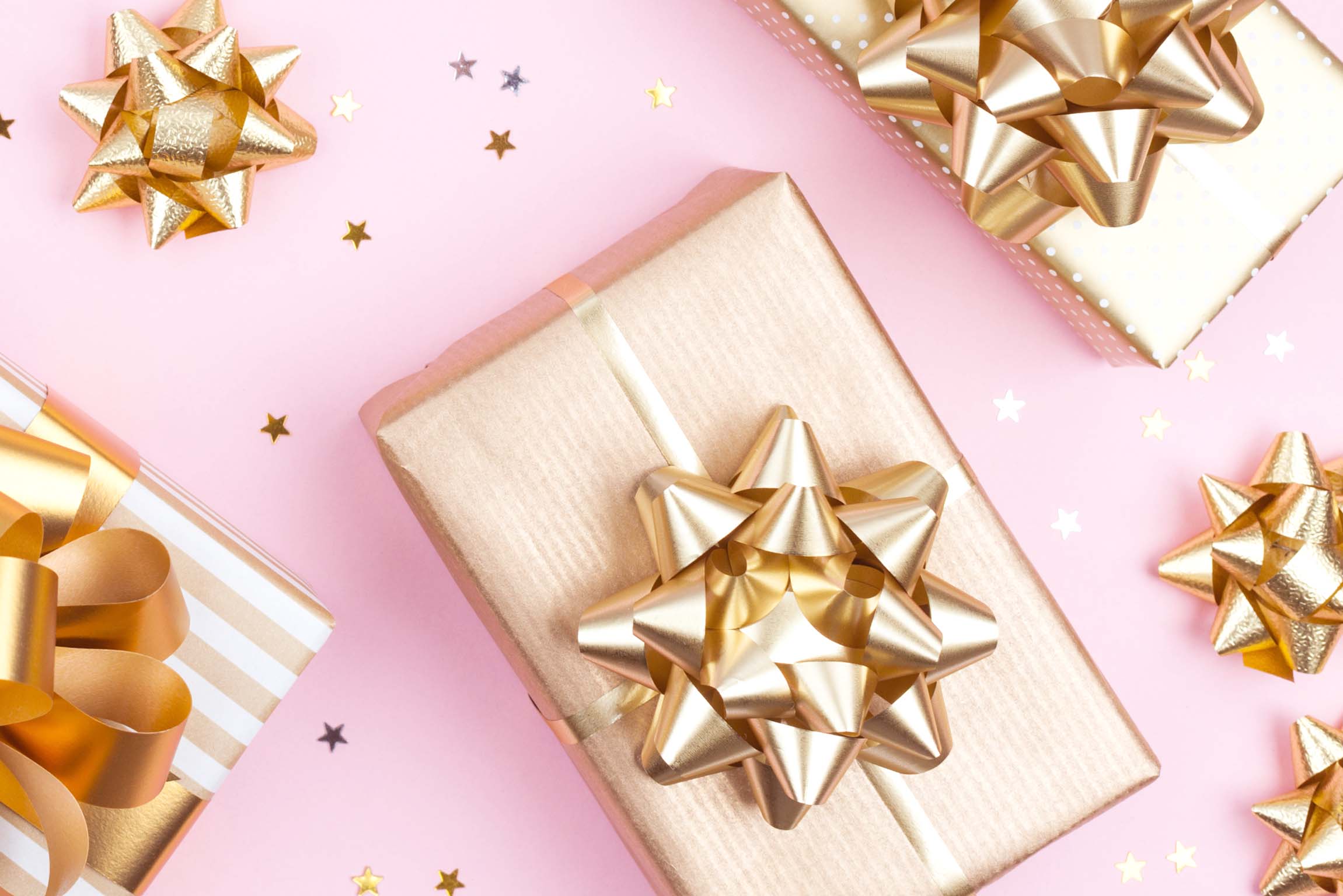 Holiday+Gift+Guide+2022_LandingPageFeature_v1.jpg?auto=compress,format&rect=0,0,3420,1536&w=1140&h=512