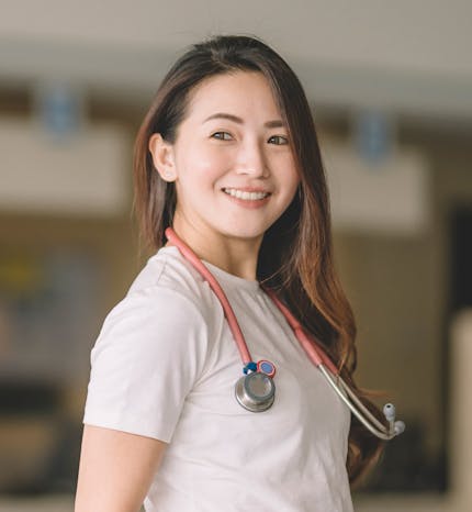 Viviana needs to stay focused on the patient's journey, not paperwork. She is free to do her job with advanced e-solutions for approval and enrollment.