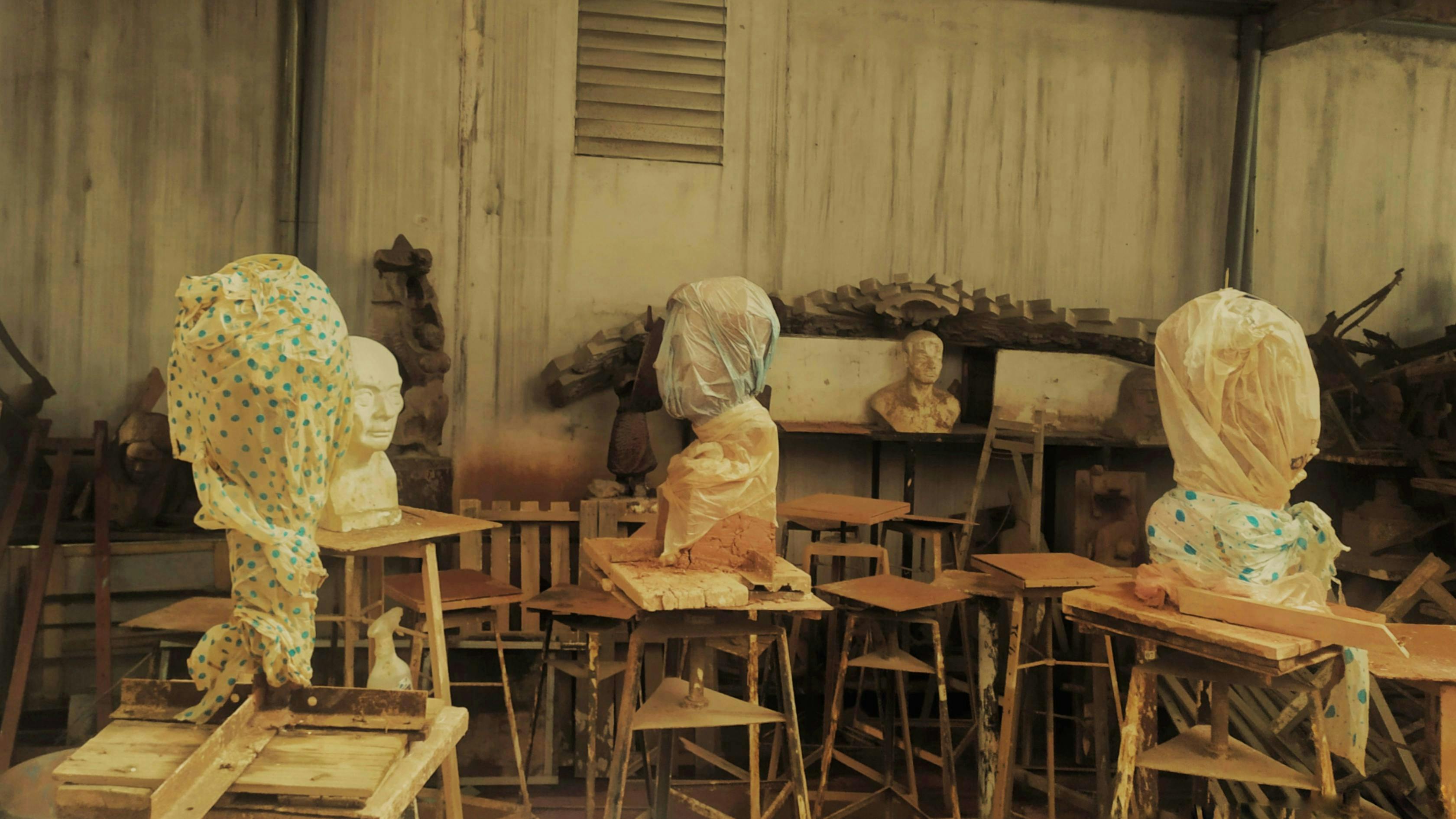 Salle municipale polyvalente utilisée pour un atelier culturel