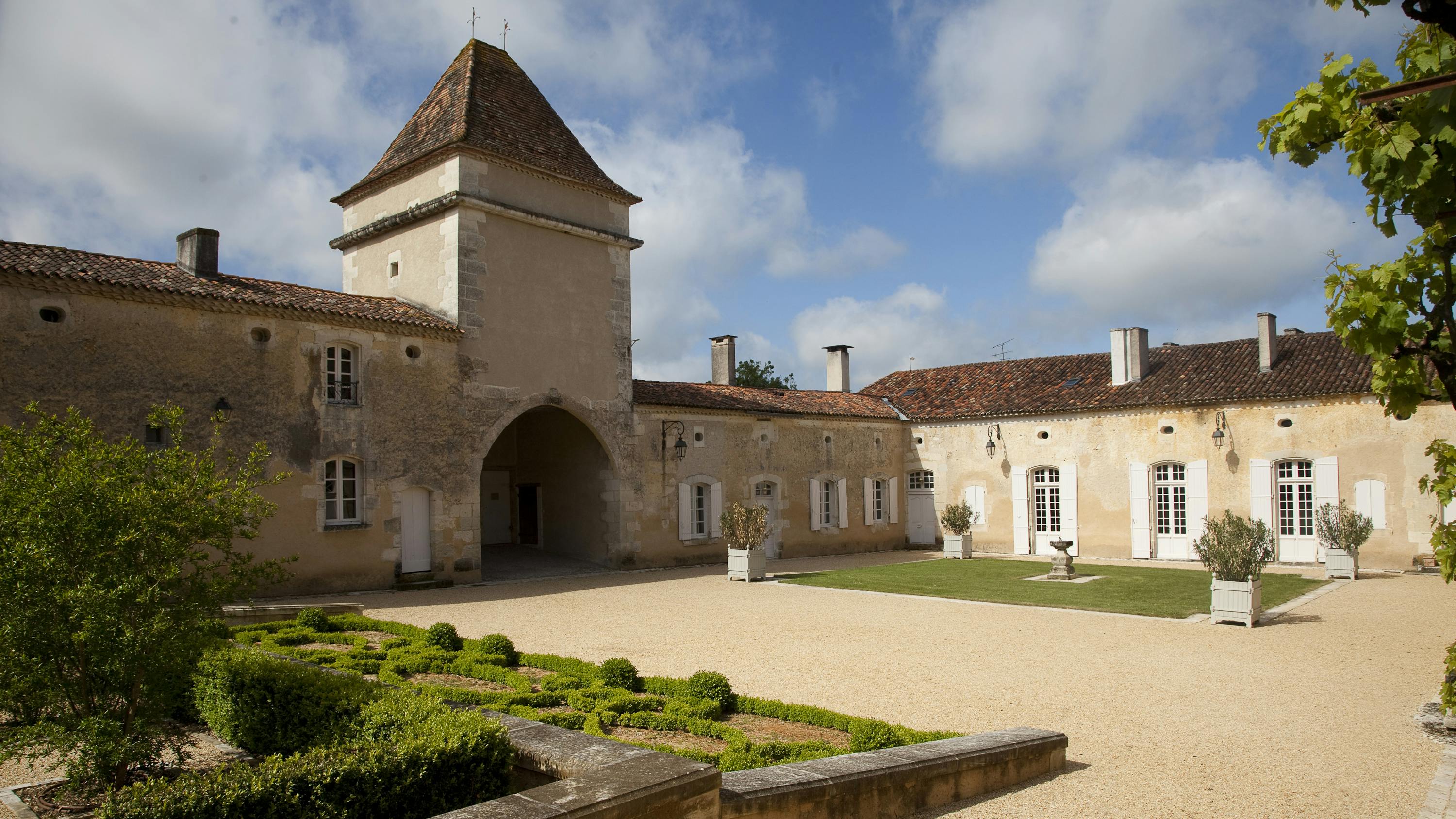 Château de Saint-Privat-des-Prés - boutique château-hotel - Dordogne
