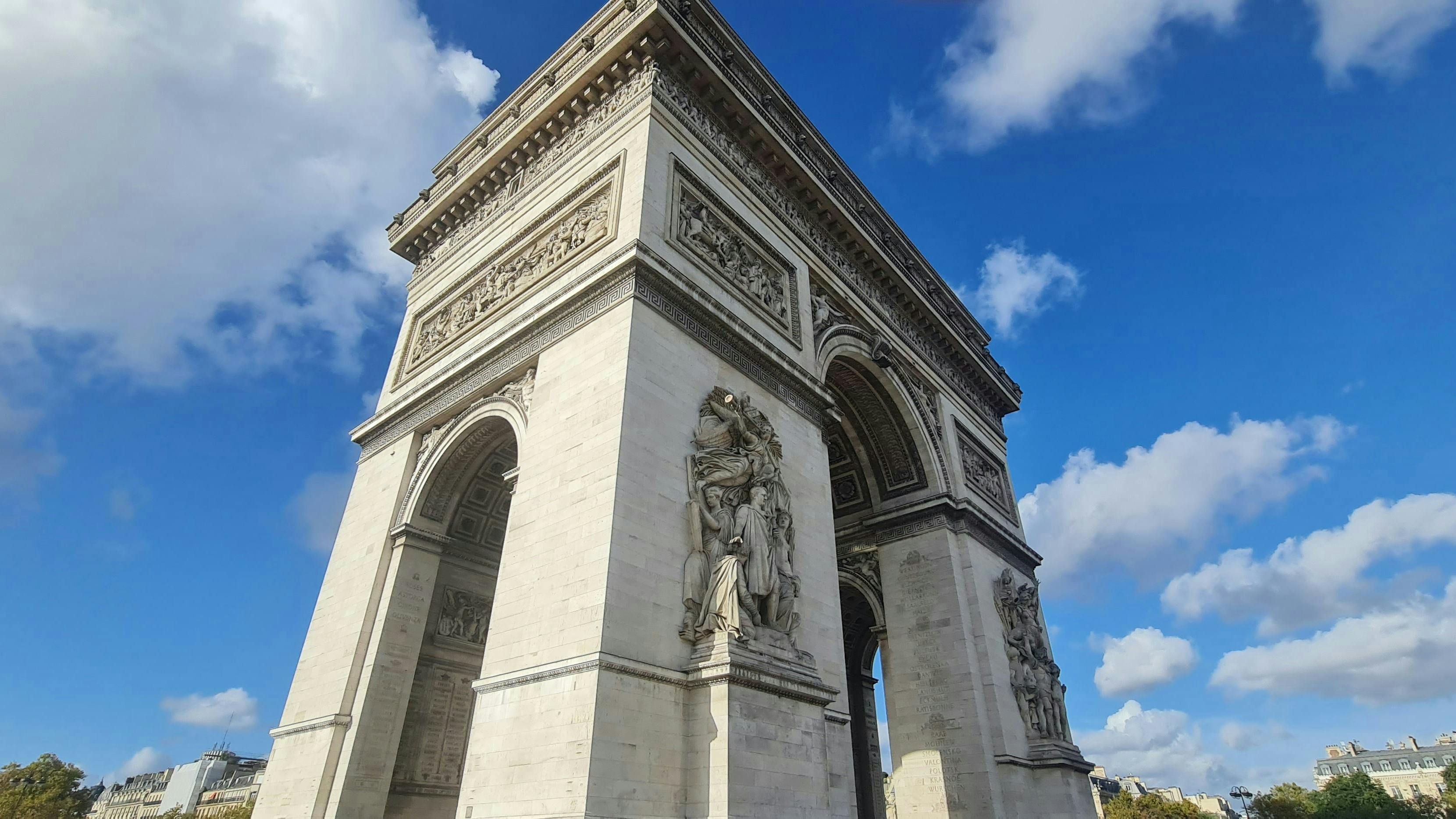 Best hotel Champs Elysees, Paris close to Arc de Triumph