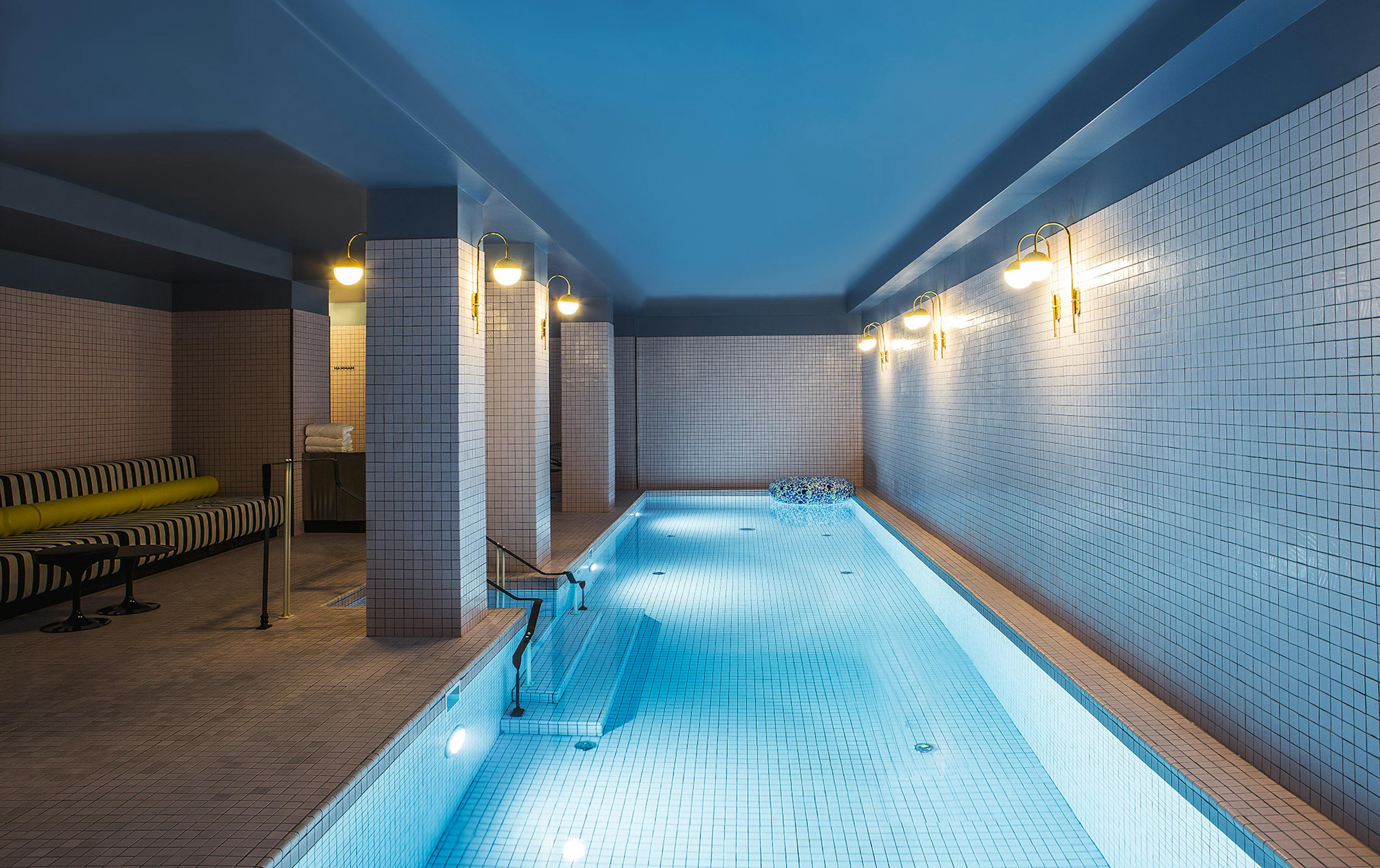 Hotel piscine centre Paris