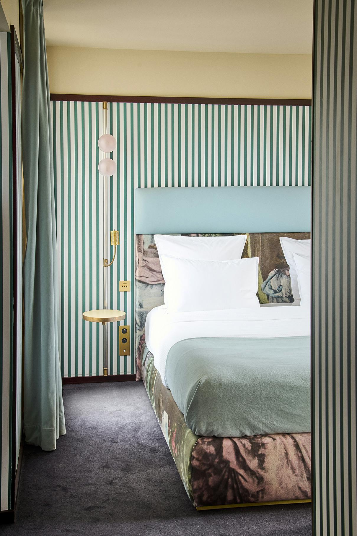 esprit de france, hotel de charme à Paris centre : vue chambre