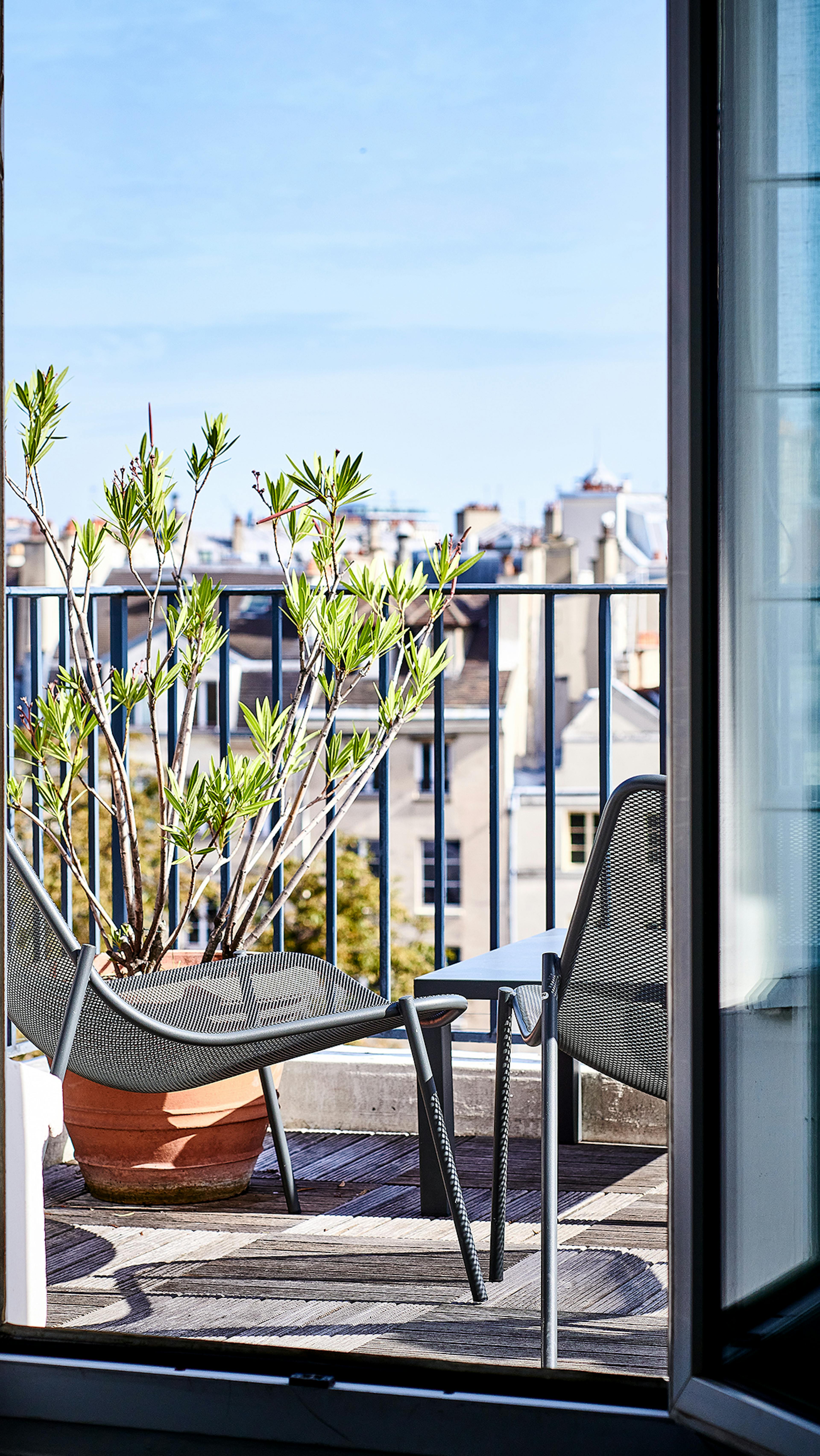 Hôtel Parc Saint-Séverin balcony 