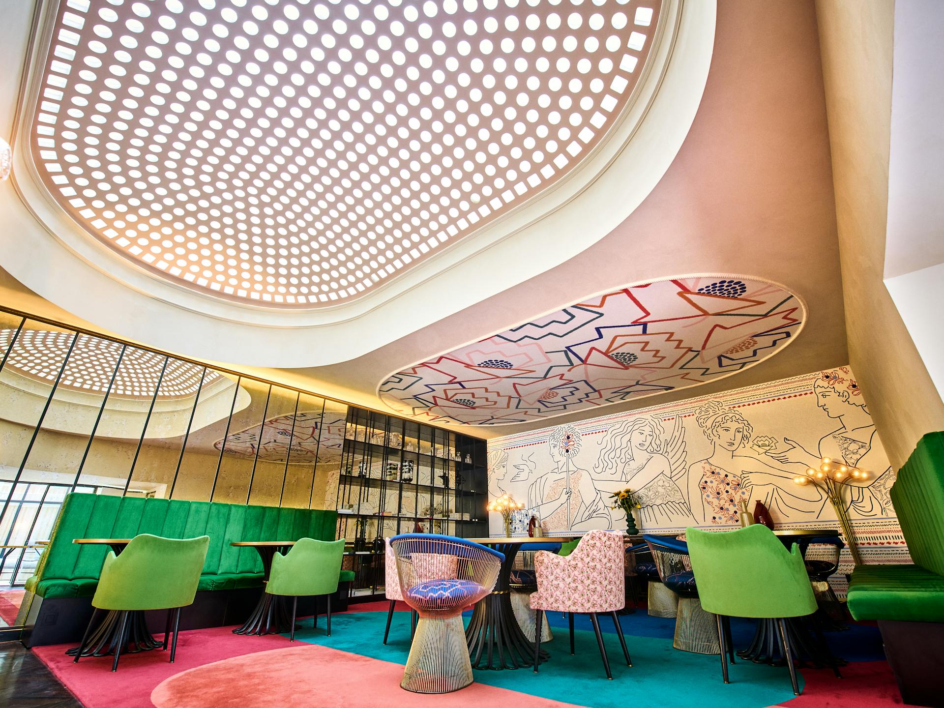 Hôtel du Rond-Point des Champs-Élysées - The hôtel du Rond Point des Champs-Elysées
