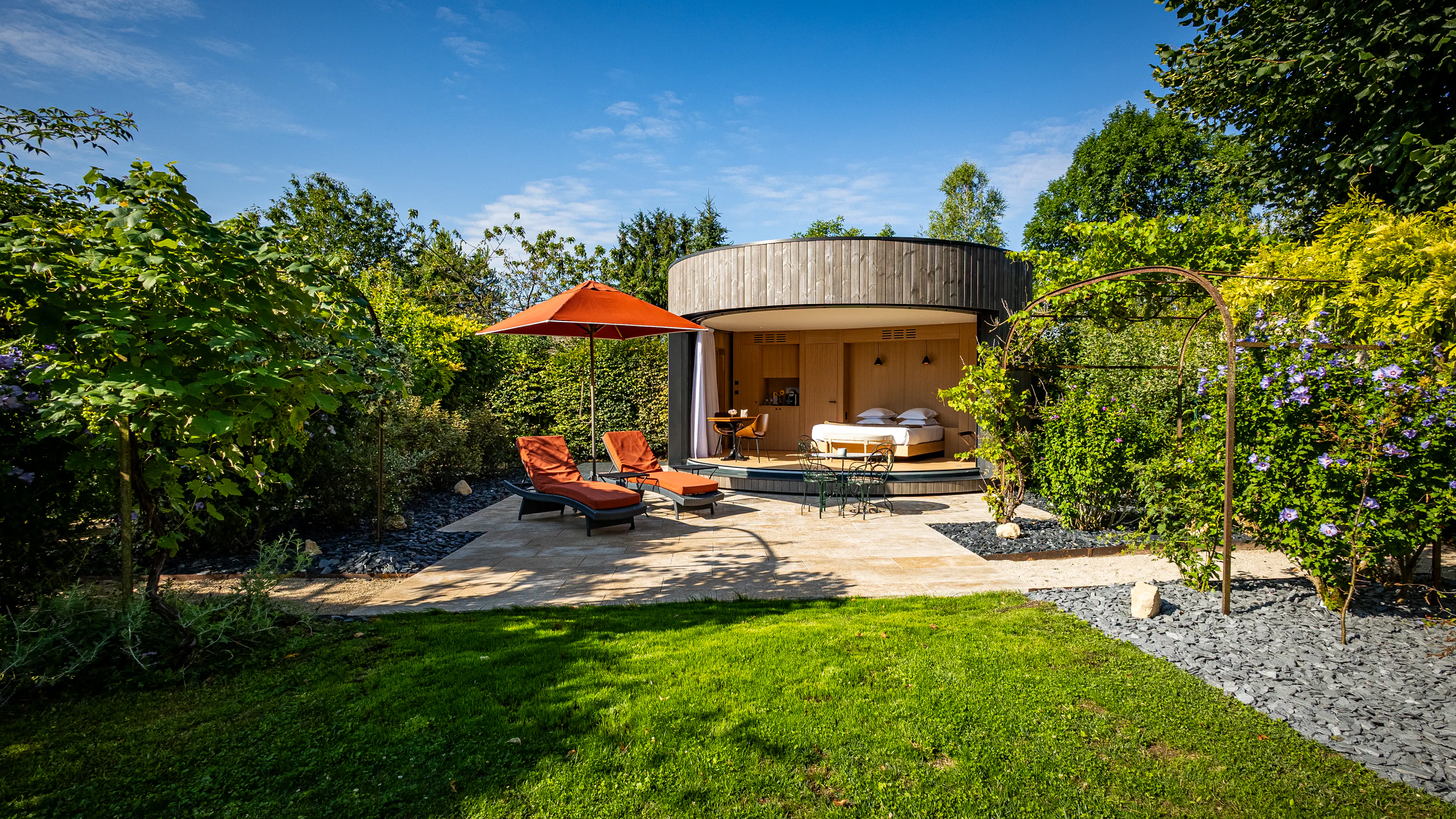 Château de Courban unique retreat in the garden