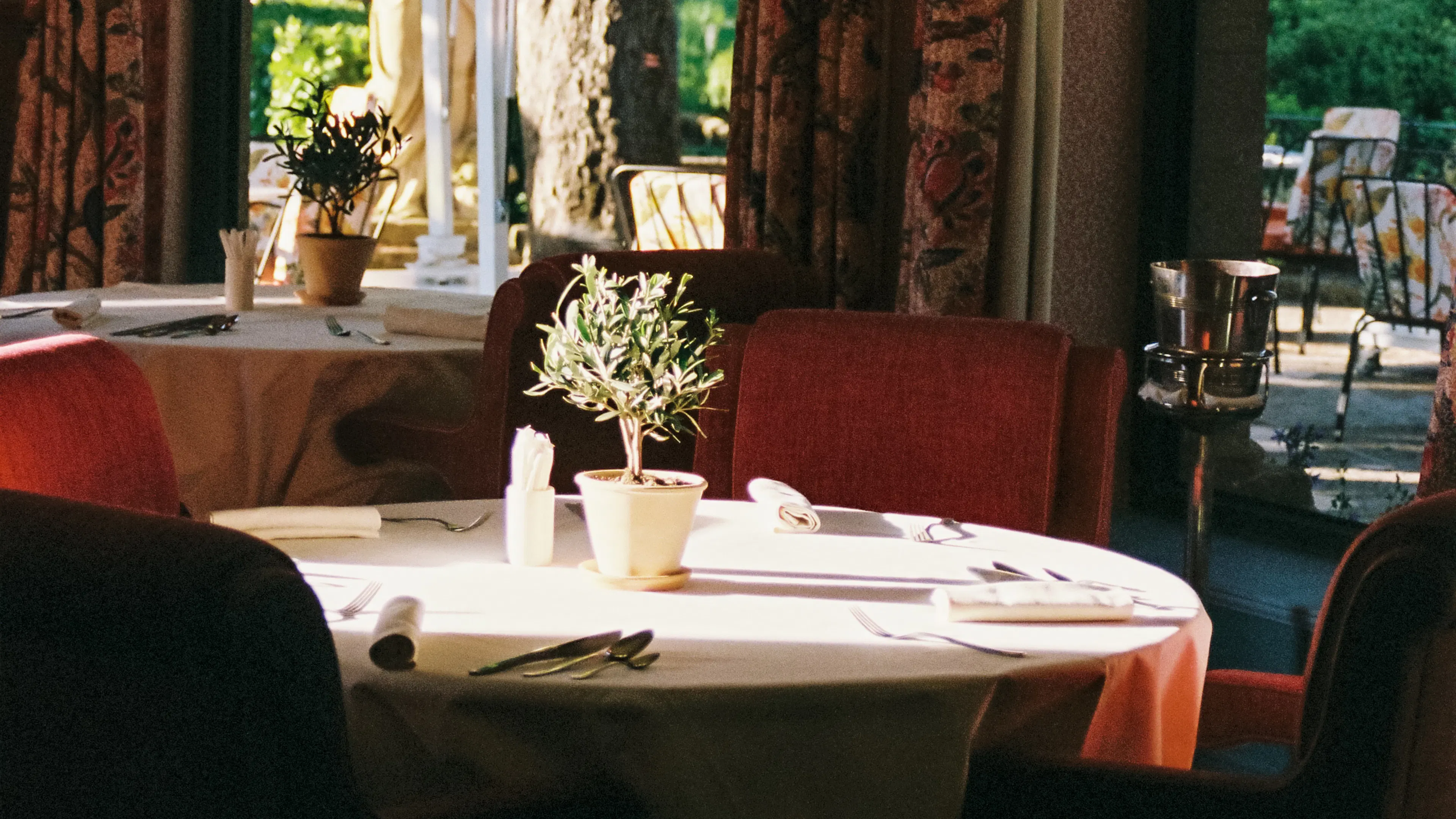 Hôtel le Pigonnet - The Tables