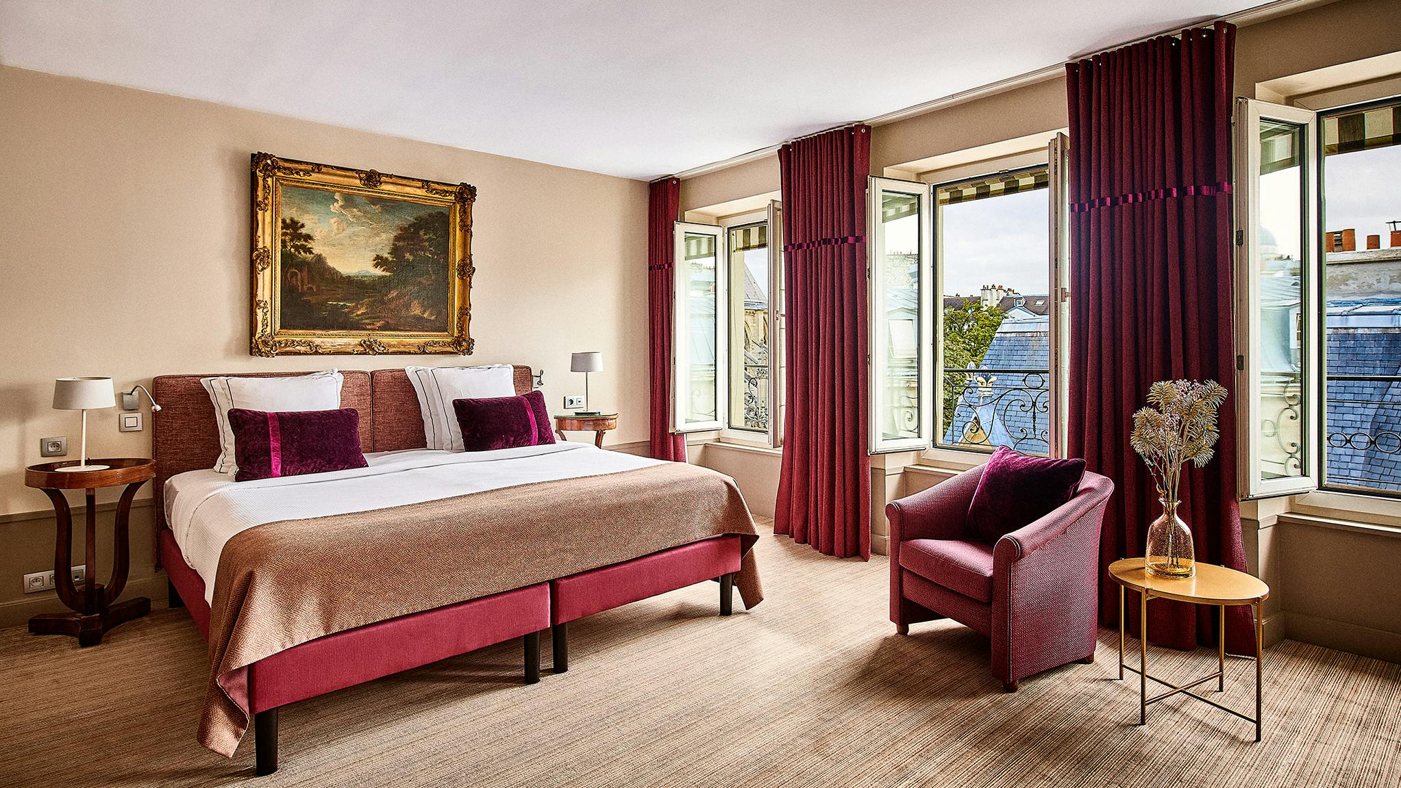 hotel paris centre honeymoon charming