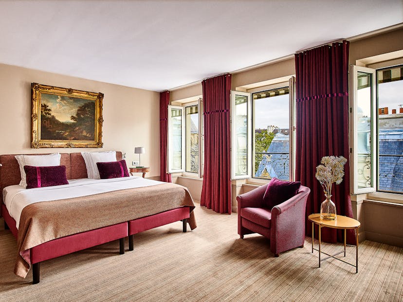 Parc Saint Severin romantic hotel in paris centre