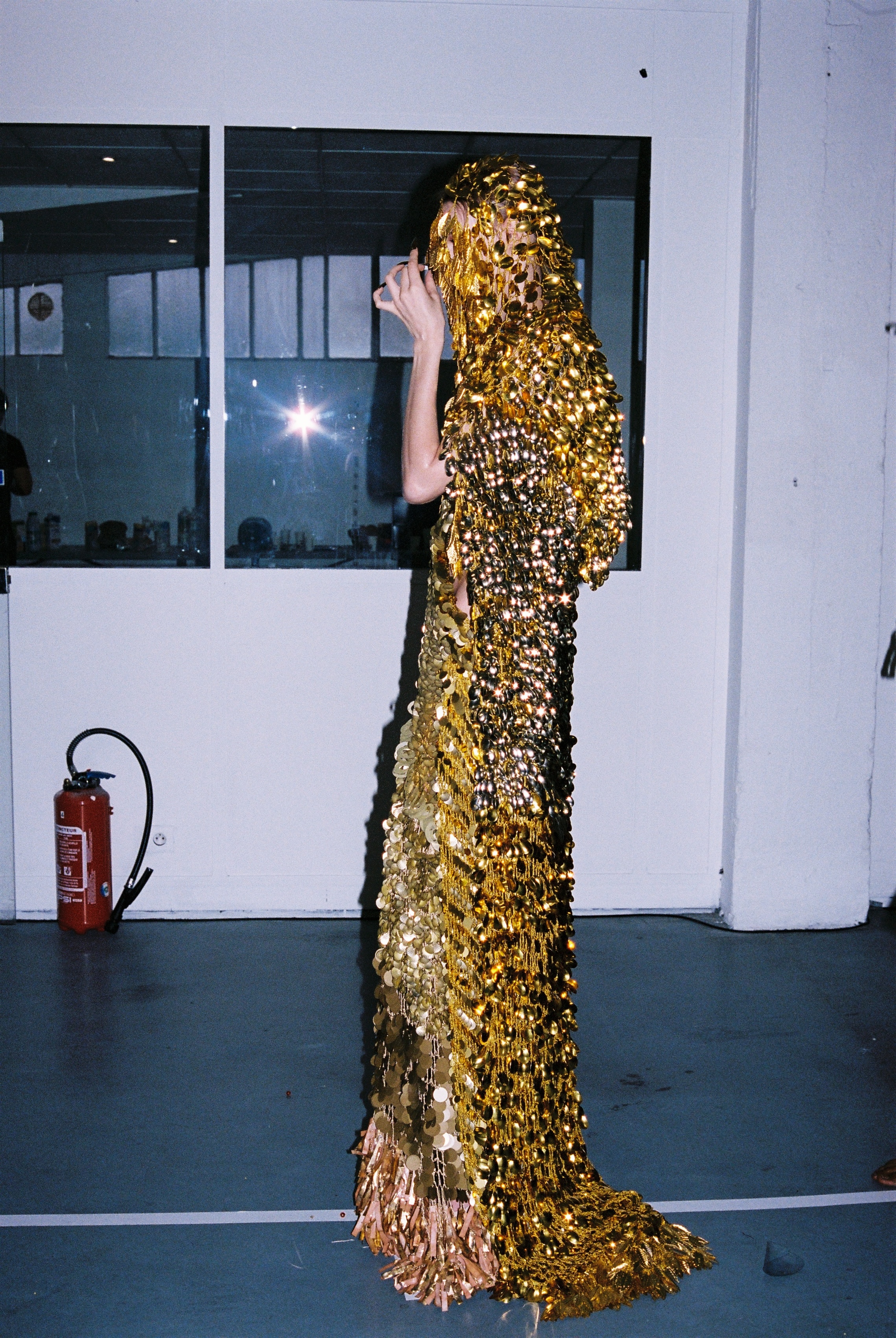 germanier-robe-or-profil