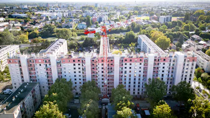 Bâtiment F de Pranard, le bâtiment est en cours de curage permettant de créer de nouvelles typologies de logements à terme.