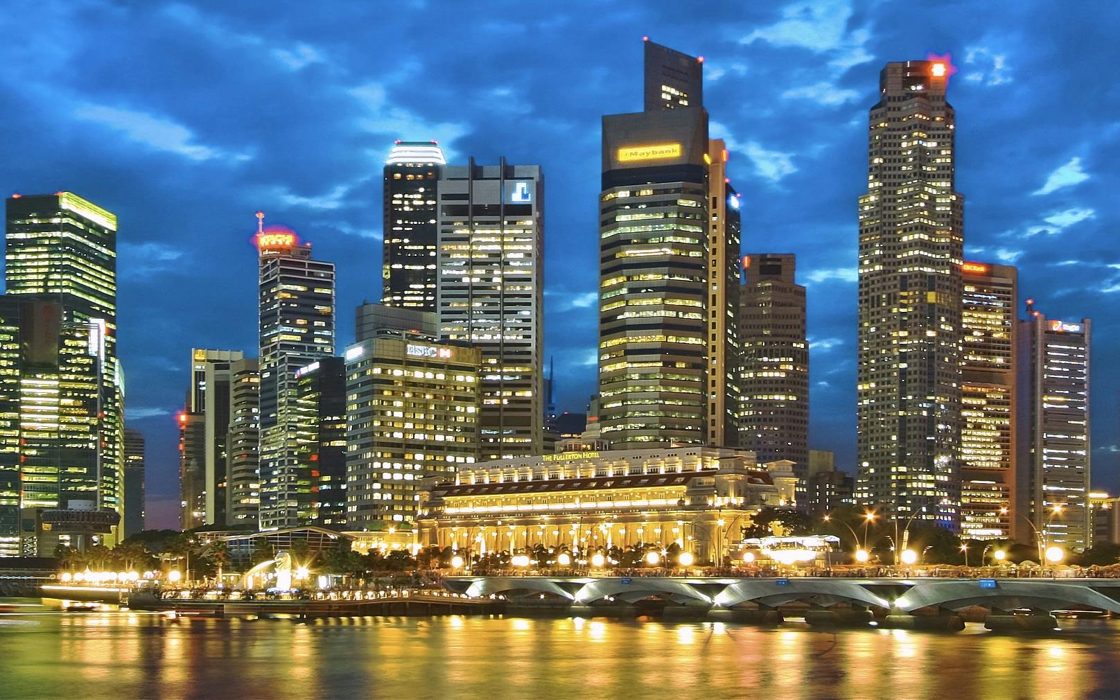 Miliardový skandál otřásá finančním centrem Singapuru – Banky dostaly rekordní pokuty.