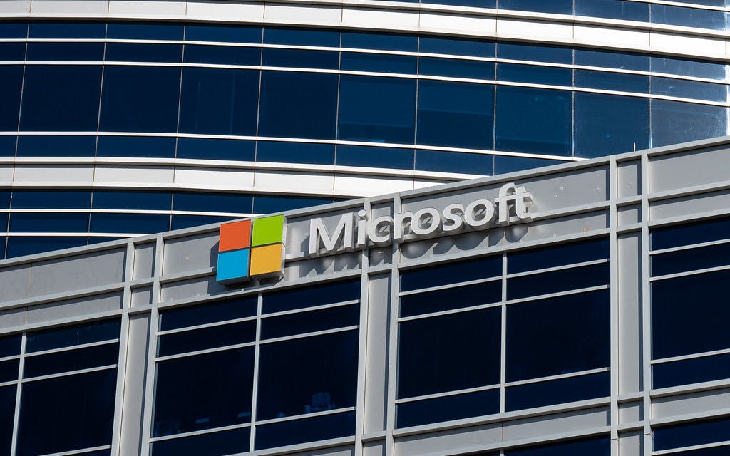 Microsoft zieht nach Tausende Stellen werden abgebaut Eulerpool