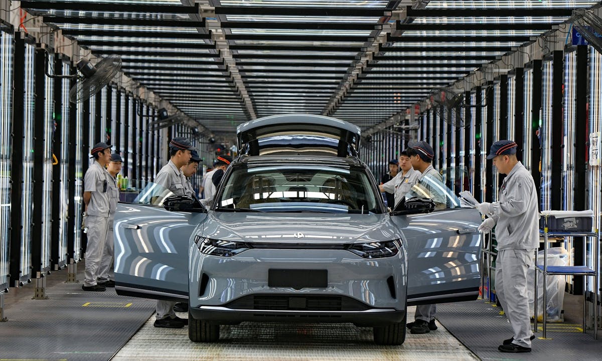 Xe điện thúc đẩy thị trường ô tô châu Âu - BYD vượt qua Tesla, Stellantis tiếp tục trượt dốc