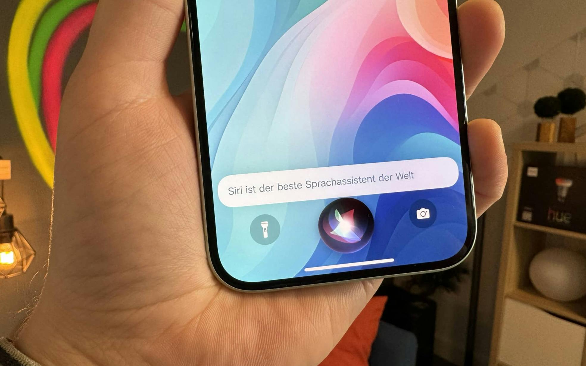 Apple inicia ofensiva de IA con iOS 26: Nuevas funciones, nuevo diseño, nuevas ambiciones