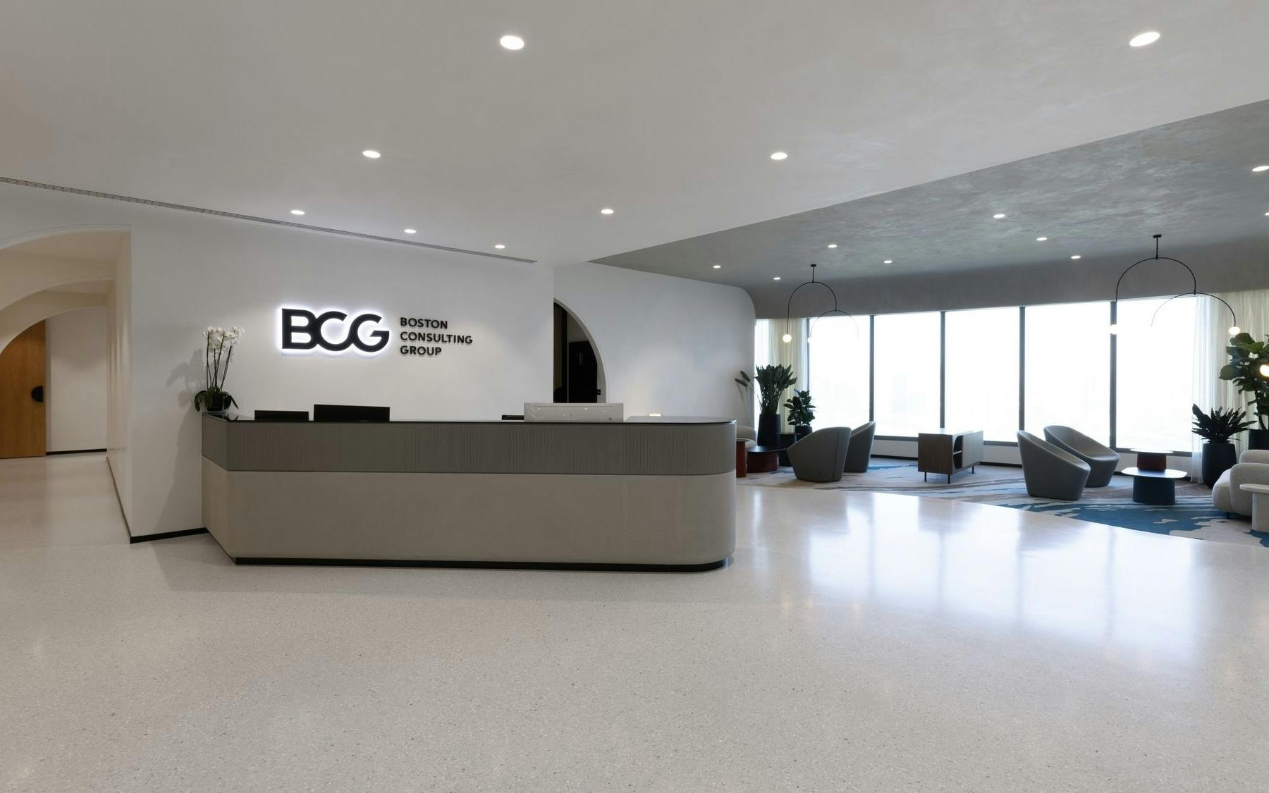 BCG sotto accusa: Il lavoro di consulenza sui piani di reinsediamento a Gaza provoca una crisi interna