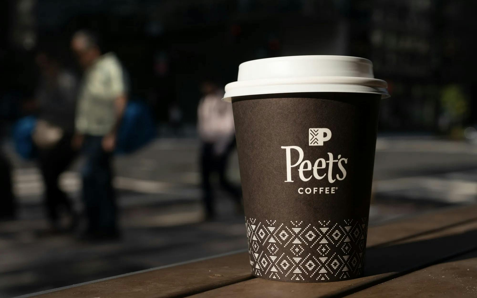 JAB JDE Peet's'i satıyor: Reimann'lar için milyarlarca nakit çıkışı, Keurig Dr Pepper için borç yükü