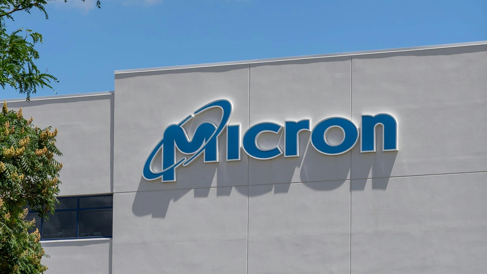 Micron pirms skaitļiem: Analītiķi prognozē peļņas pieaugumu un pārdošanas uzplaukumu