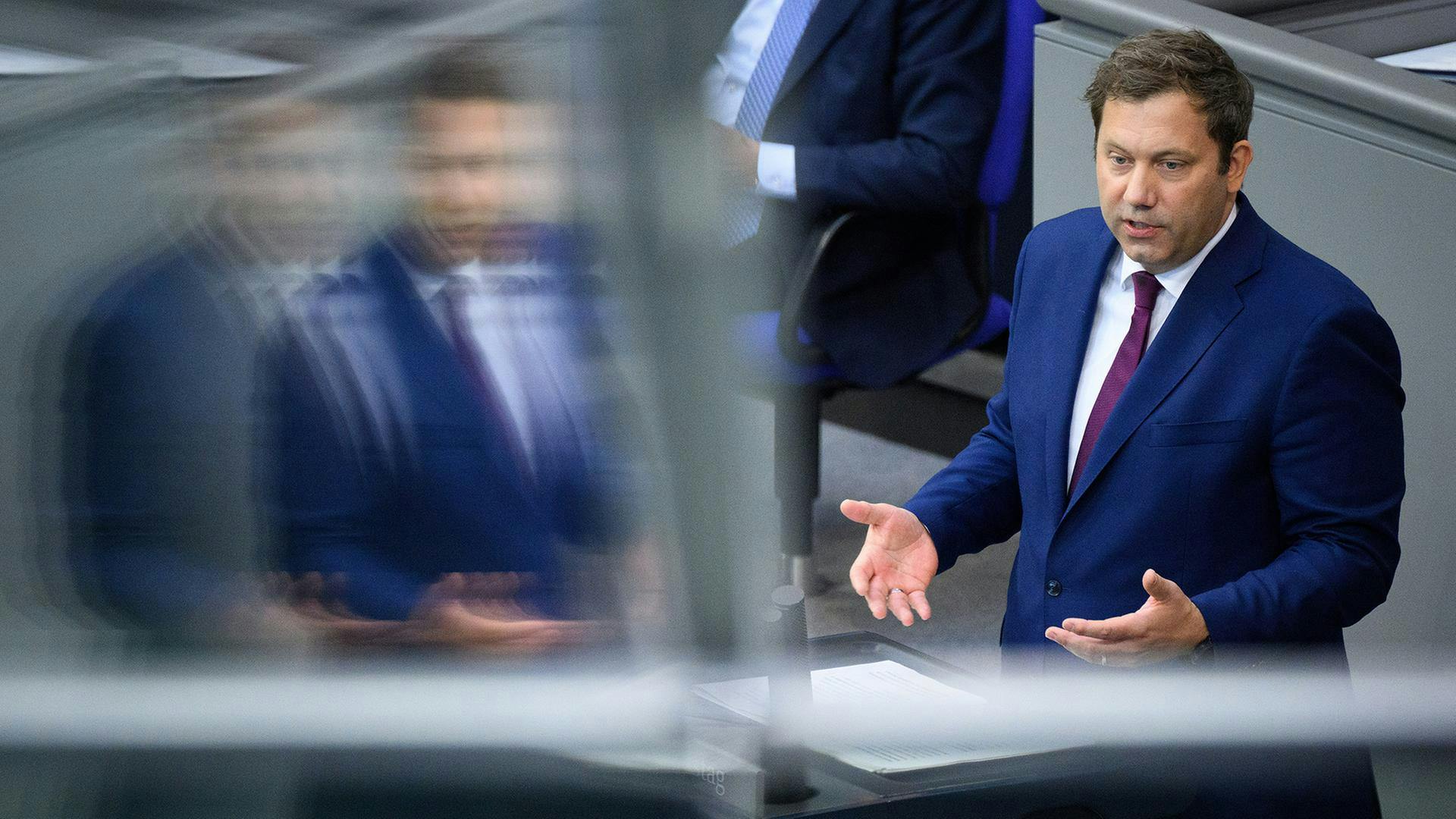 Exhausting and challenging" – Klingbeil vows to bring Germany through profound reforms