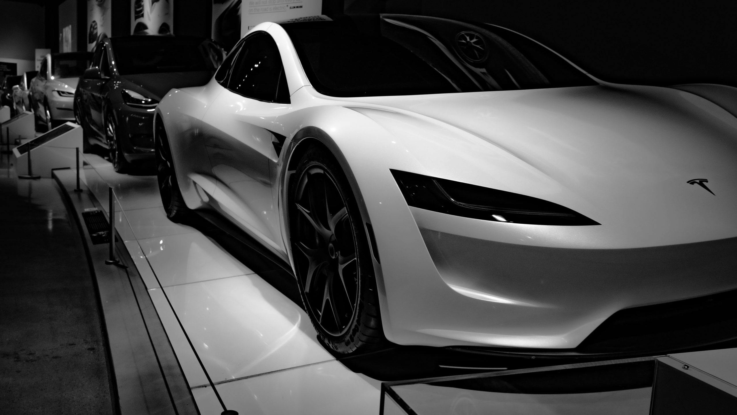 Tesla-Roadster weiter verschoben – YouTuber MKBHD storniert nach acht Jahren frustriert seine Bestellung