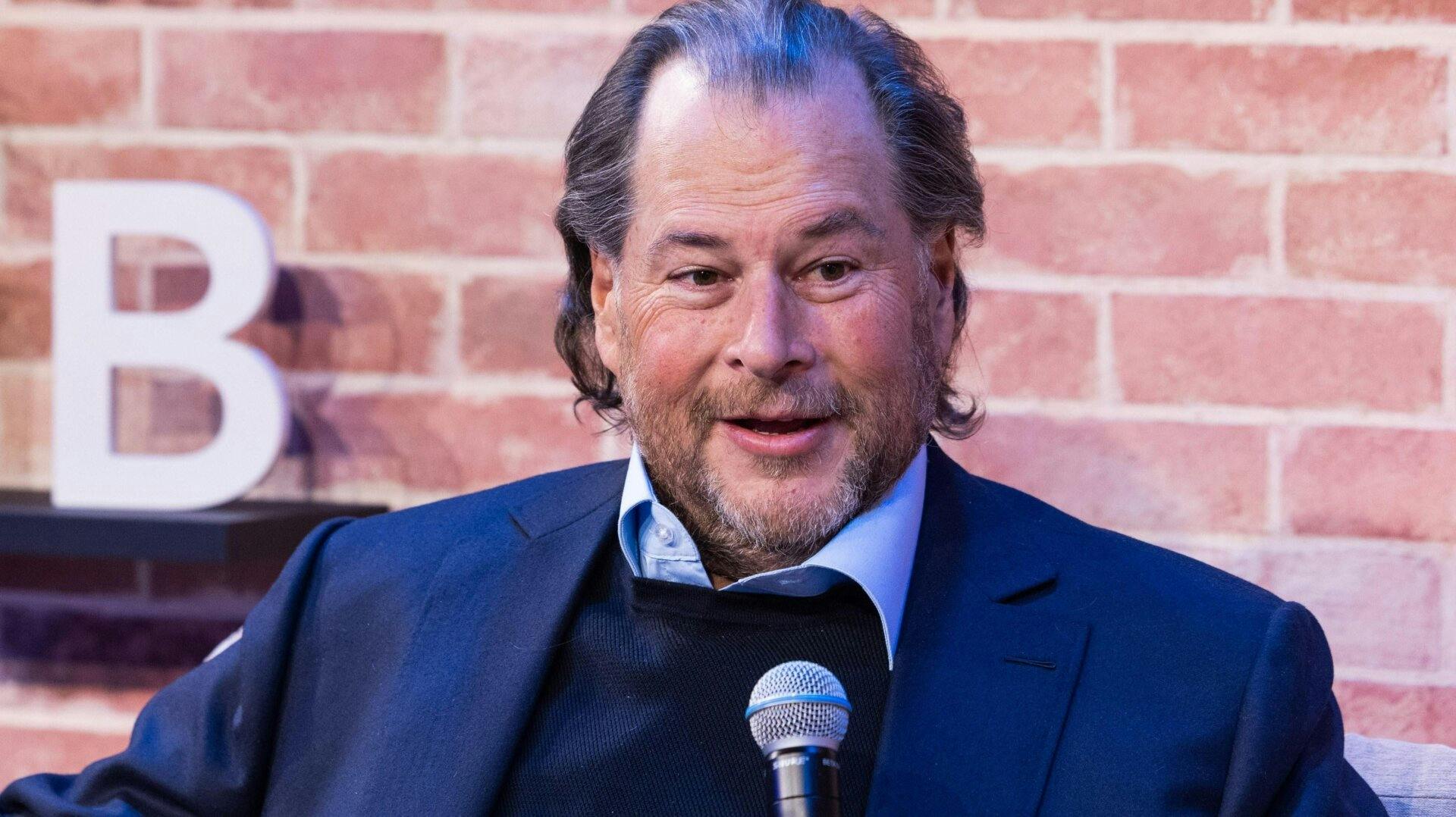 Salesforce komistab üle tehisintellekti revolutsiooni – ja saadab tehnoloogia maailmale hoiatava signaali