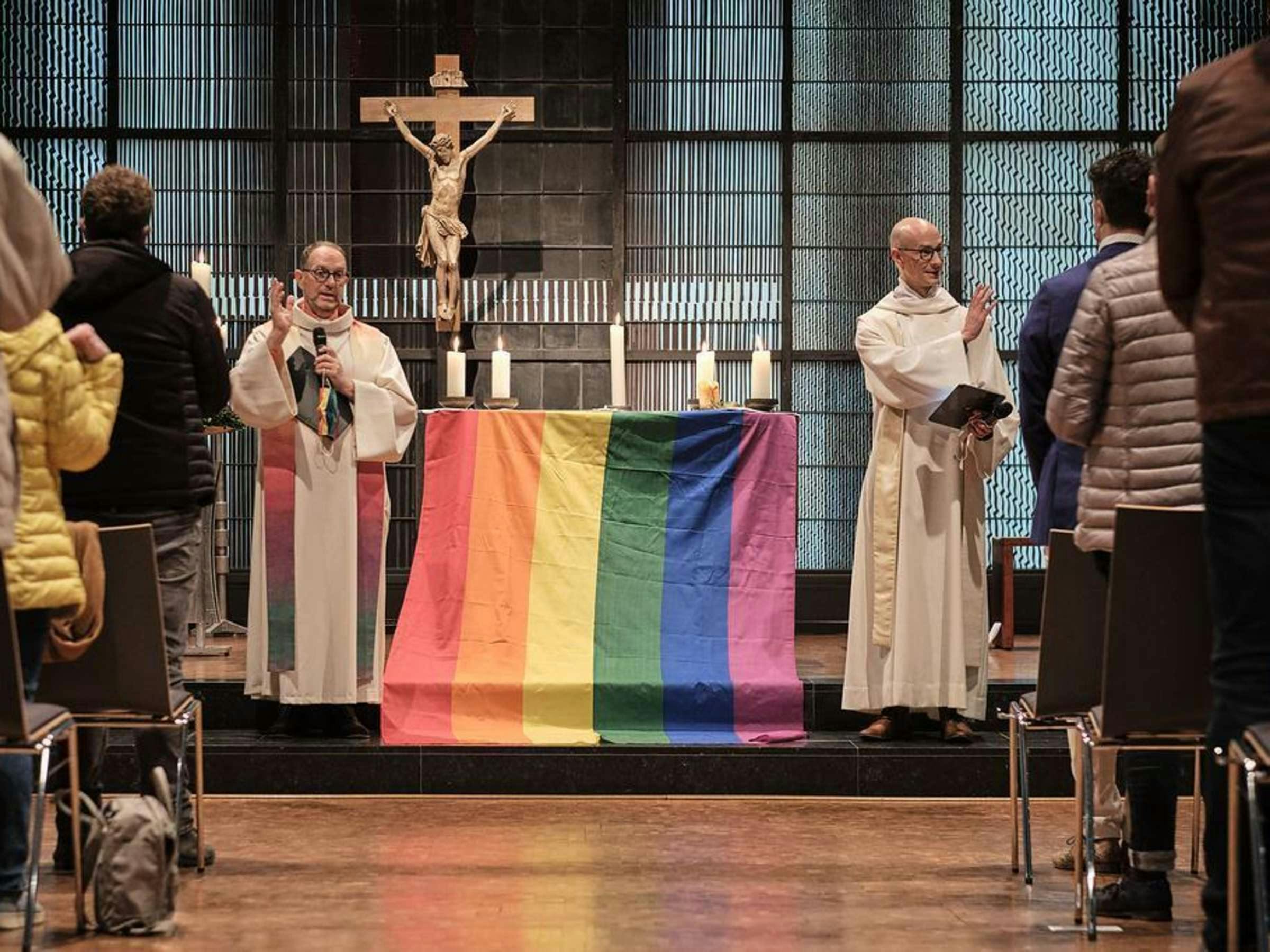 ZDF 首次转播酷儿礼拜活动 - 明斯特警方确保活动安全