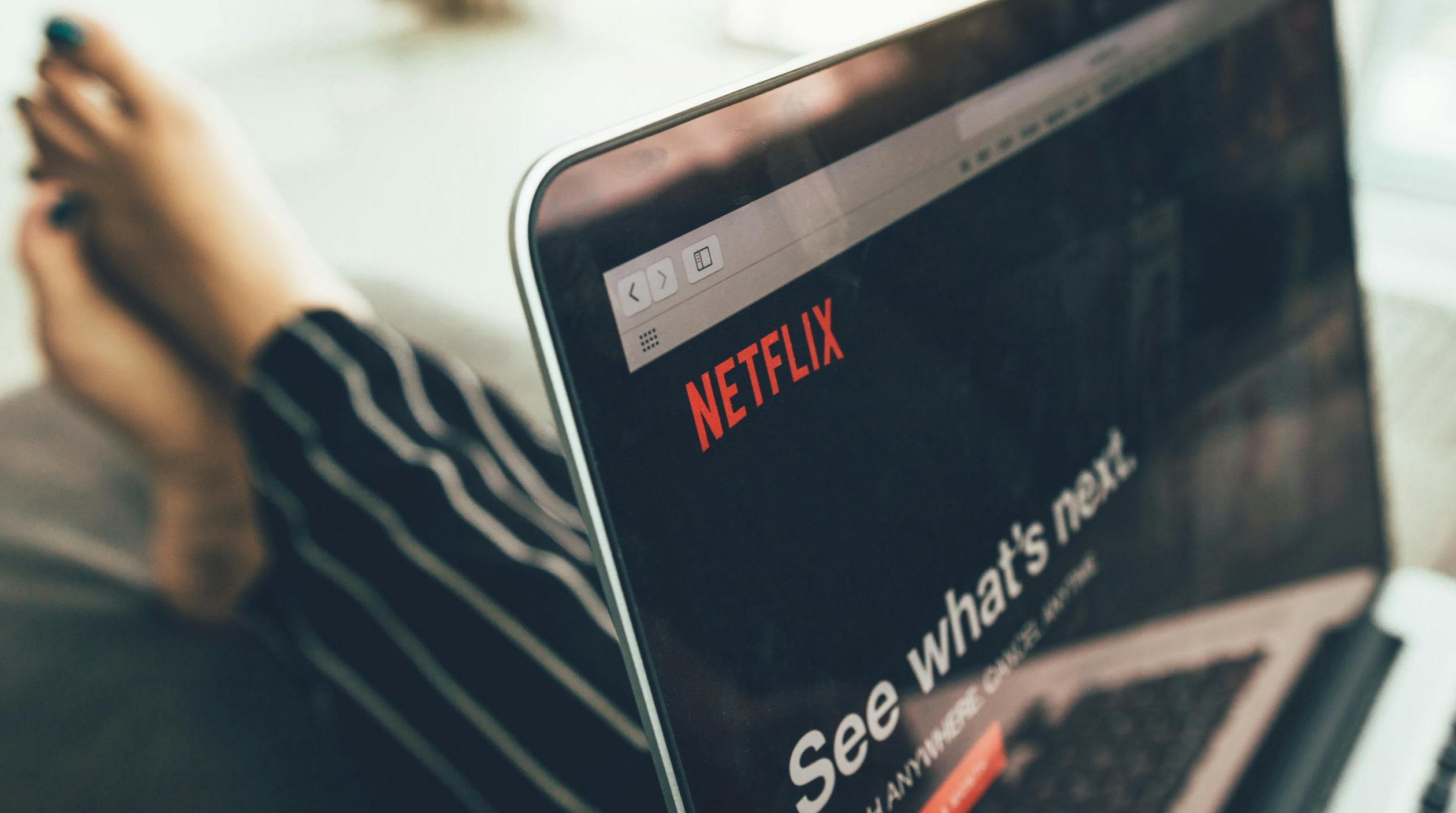Il titolo Netflix aumenta: il gigante dello streaming annuncia un frazionamento azionario 10:1