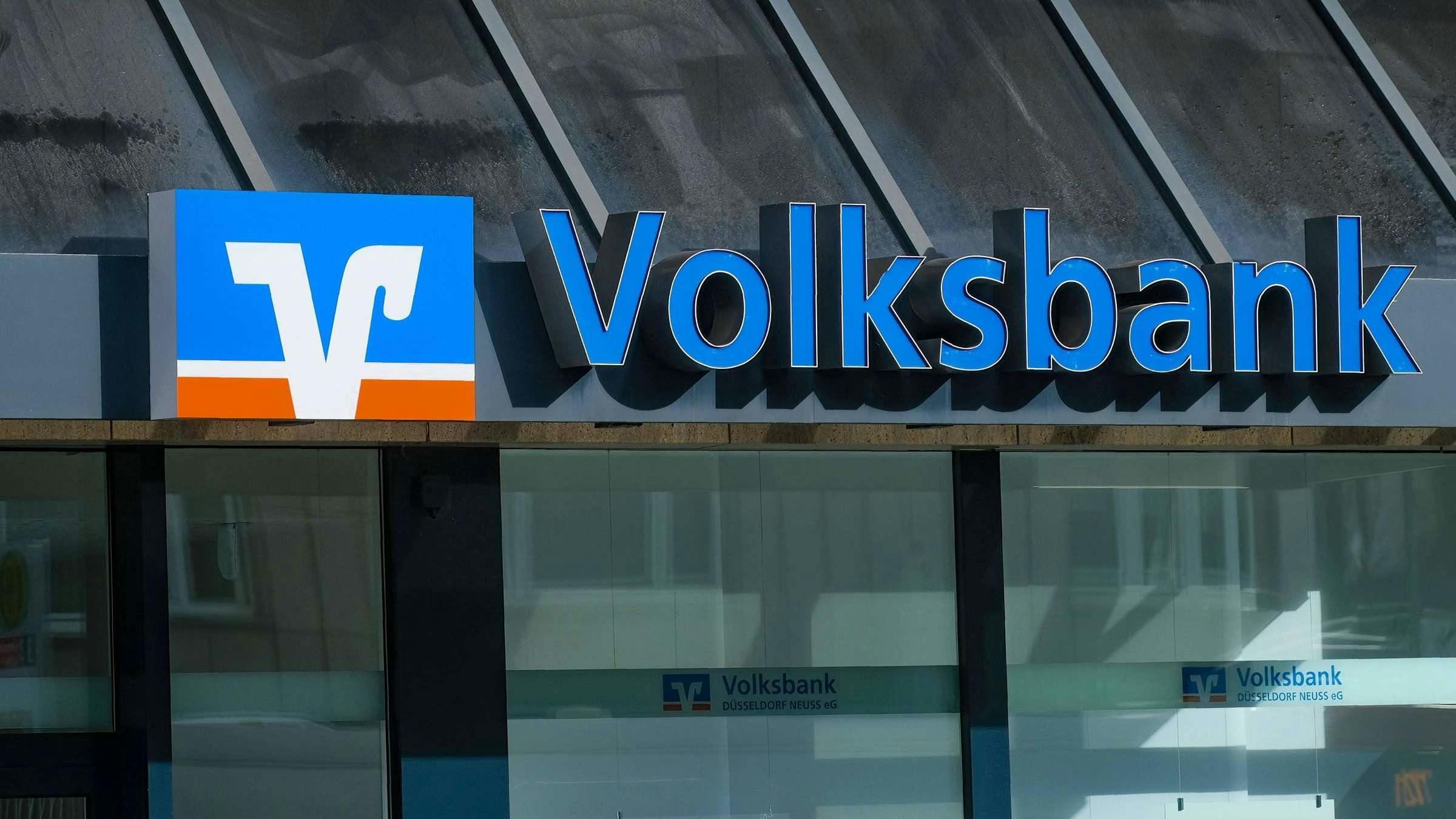Volksbank Düsseldorf Neuss: 200 Millionen Euro Rettung nach Millionenbetrug