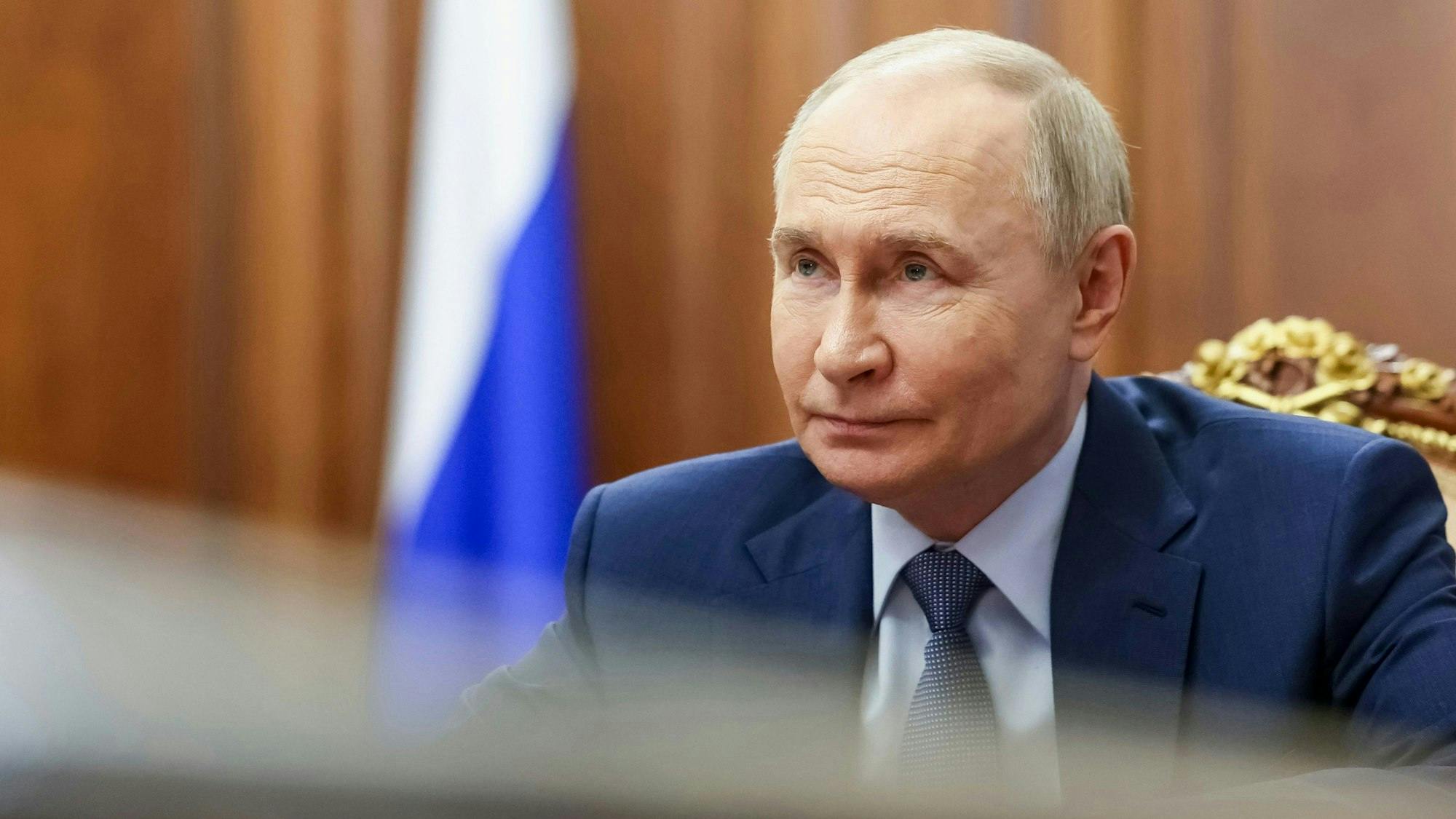 Putin gets checked in hospital – and speaks unusually openly about his health condition