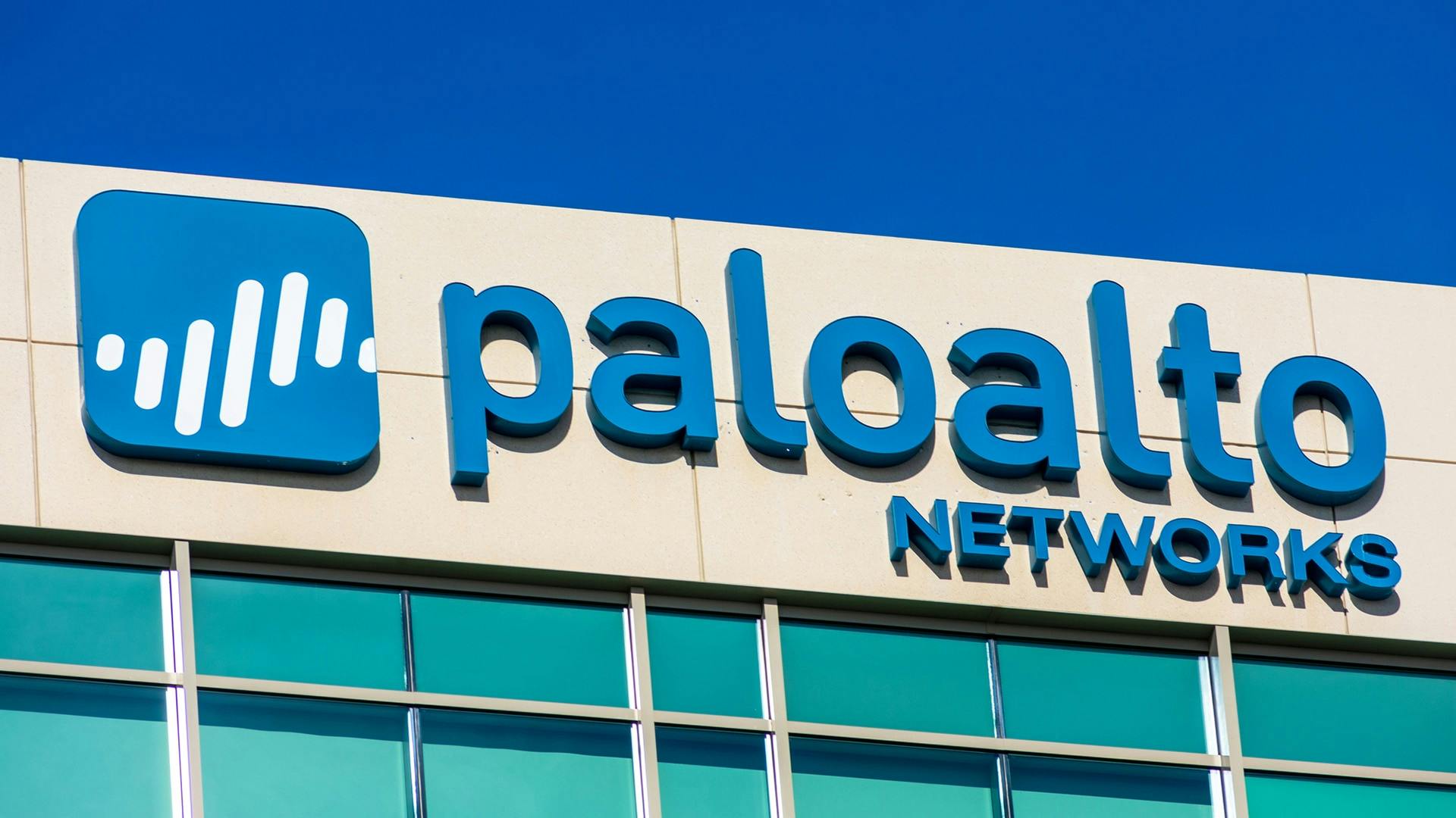 Palo Alto Networks delnice pod pritiskom: Prihodki presegajo pričakovanja – vendar dobiček močno razočara